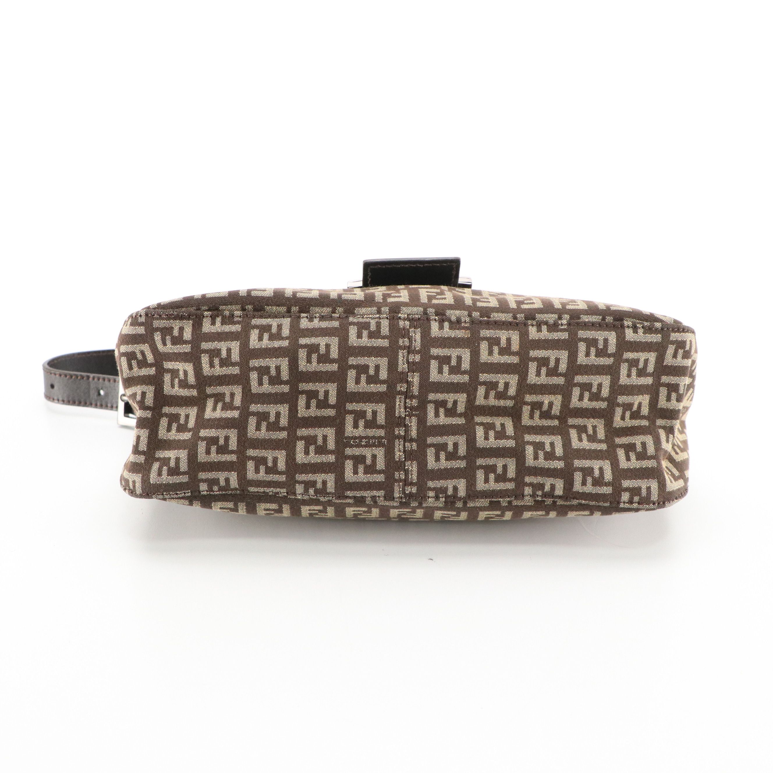 Fendi Forever Baguette 8BR003 in Zucchino Canvas