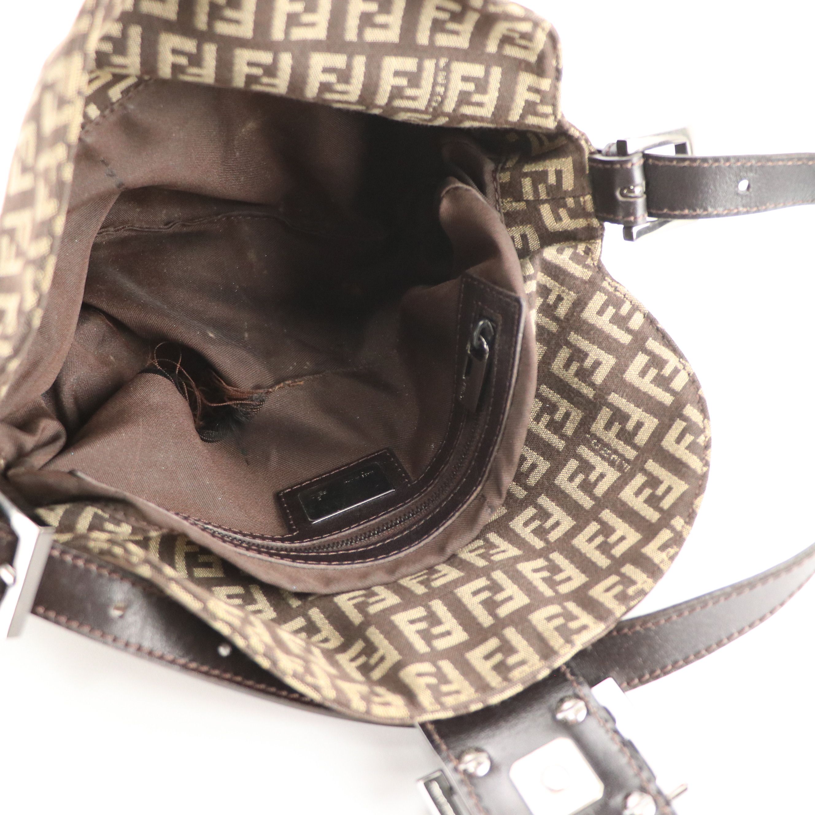 Fendi Forever Baguette 8BR003 in Zucchino Canvas