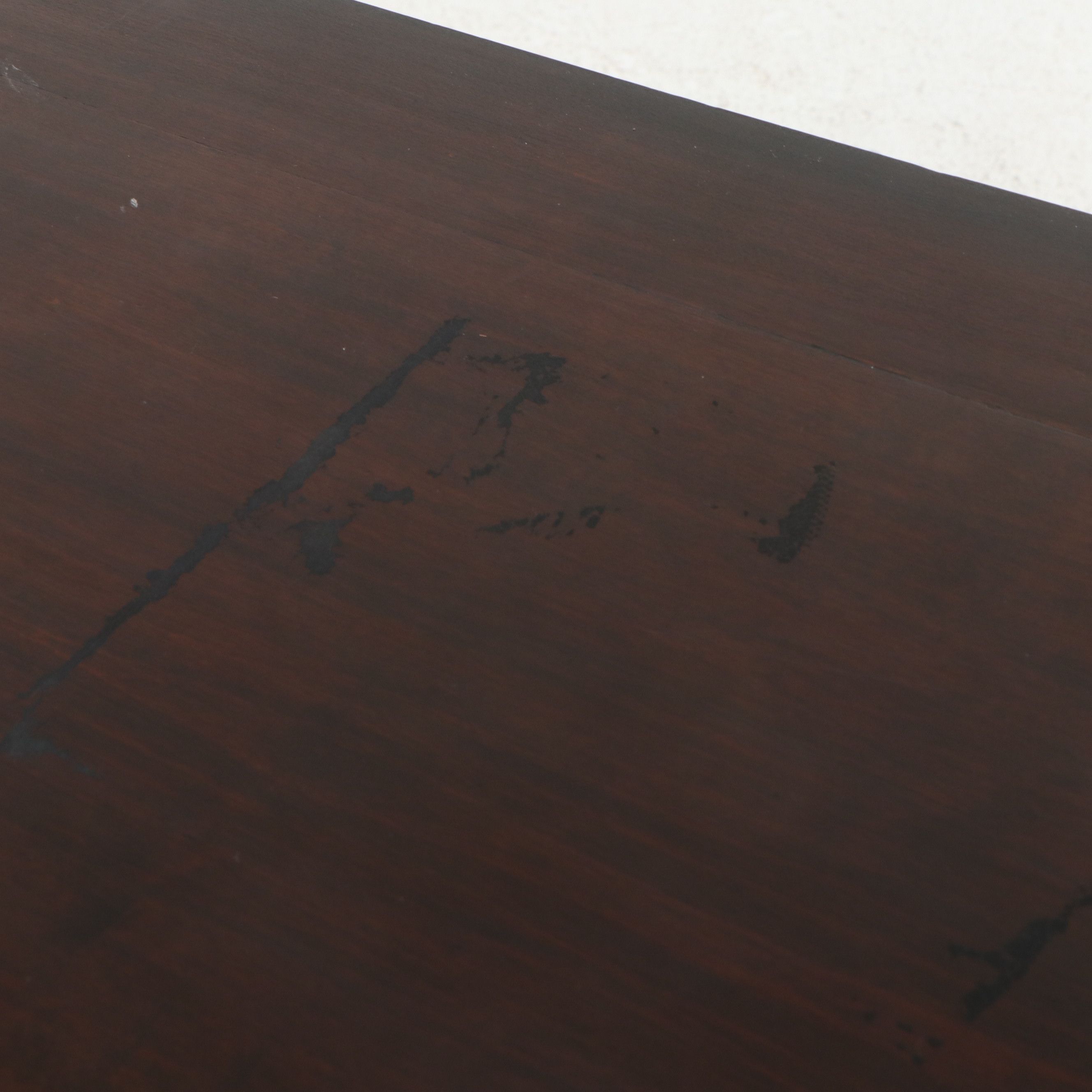 English George III Mahogany Chest of Drawers, Late 18th Century