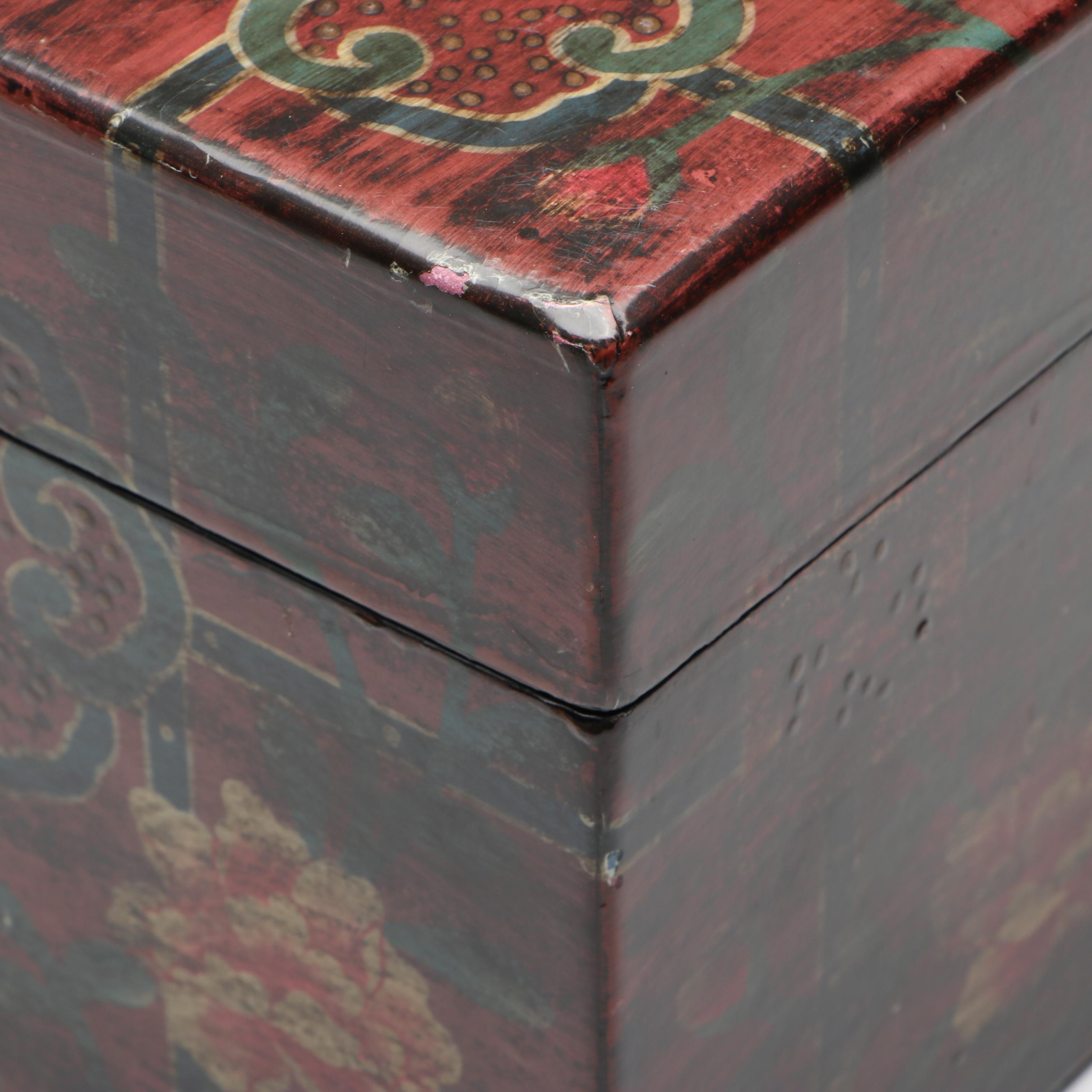 Chinese Lacquered Box with Dragon Design