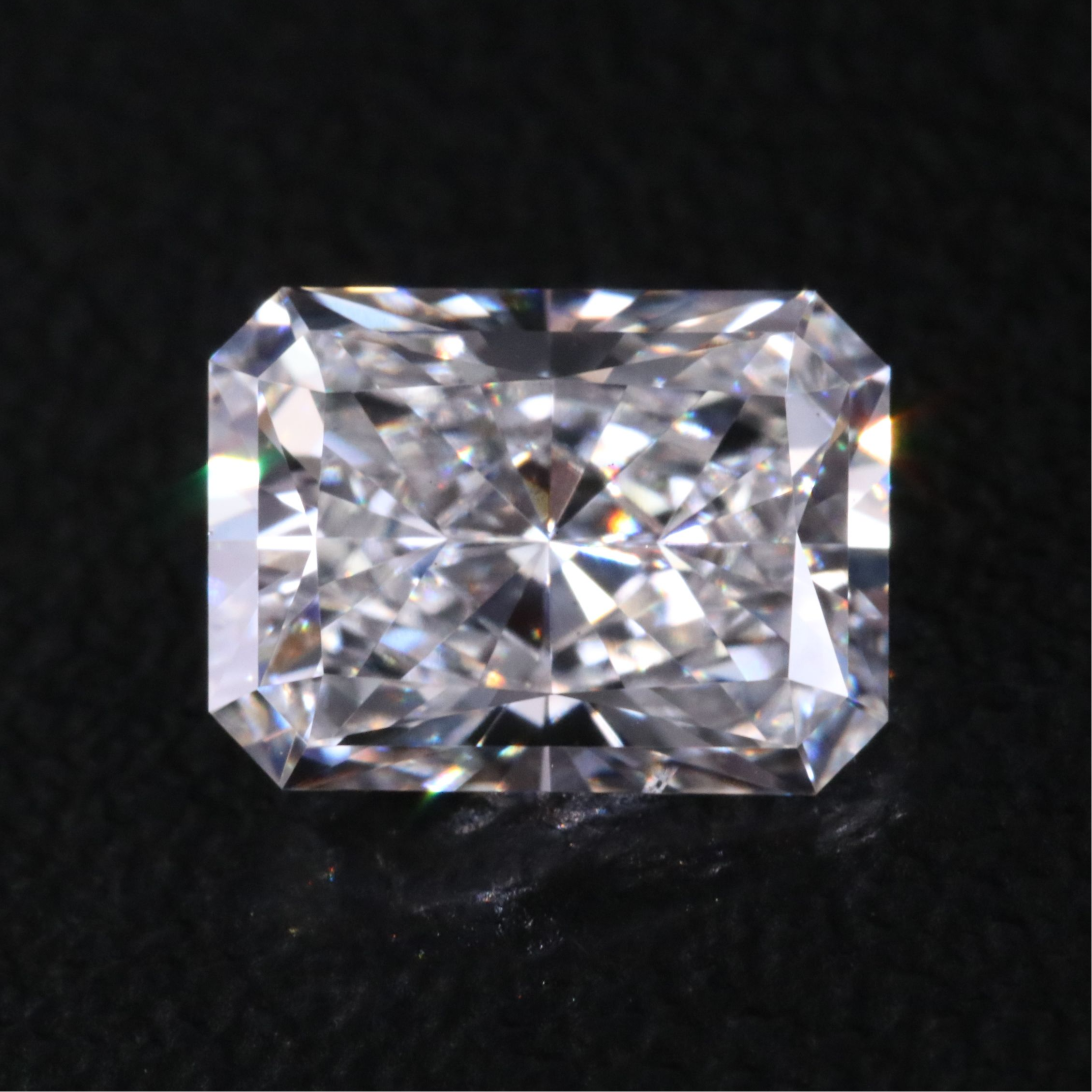 Loose 1.36 CT Lab Grown Diamond with IGI Report