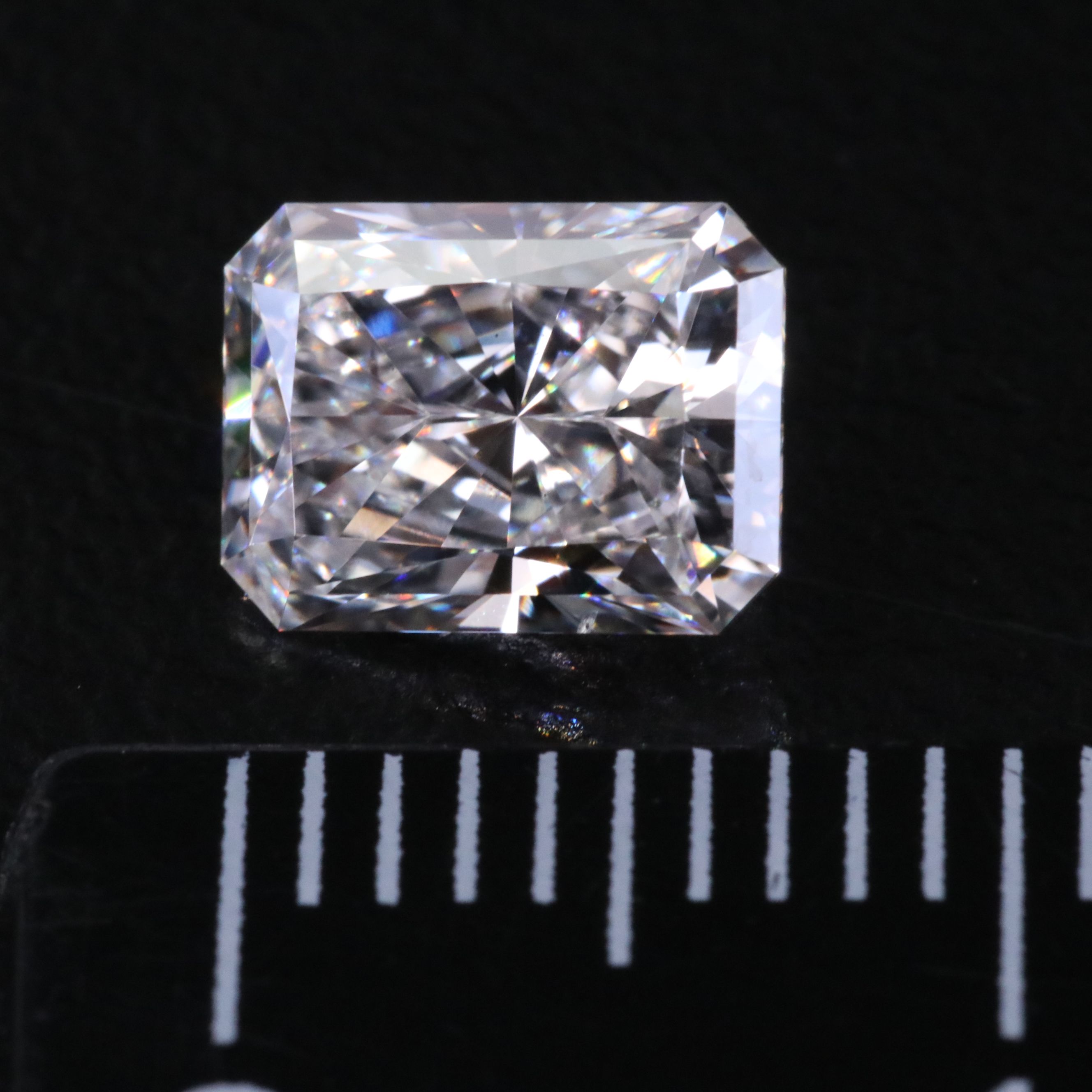Loose 1.36 CT Lab Grown Diamond with IGI Report