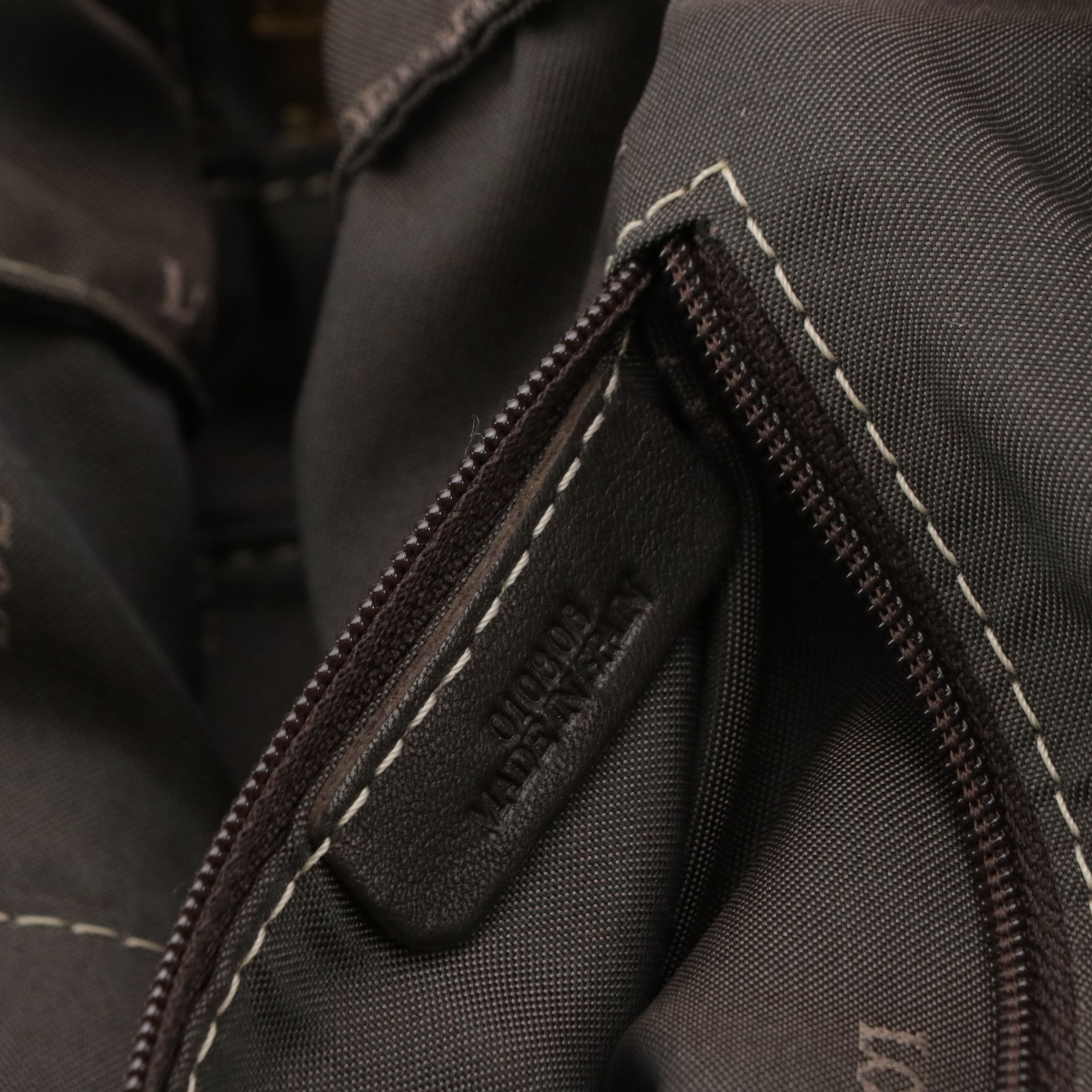 Loewe Amazona 28 Handbag in Silver Metallic Leather