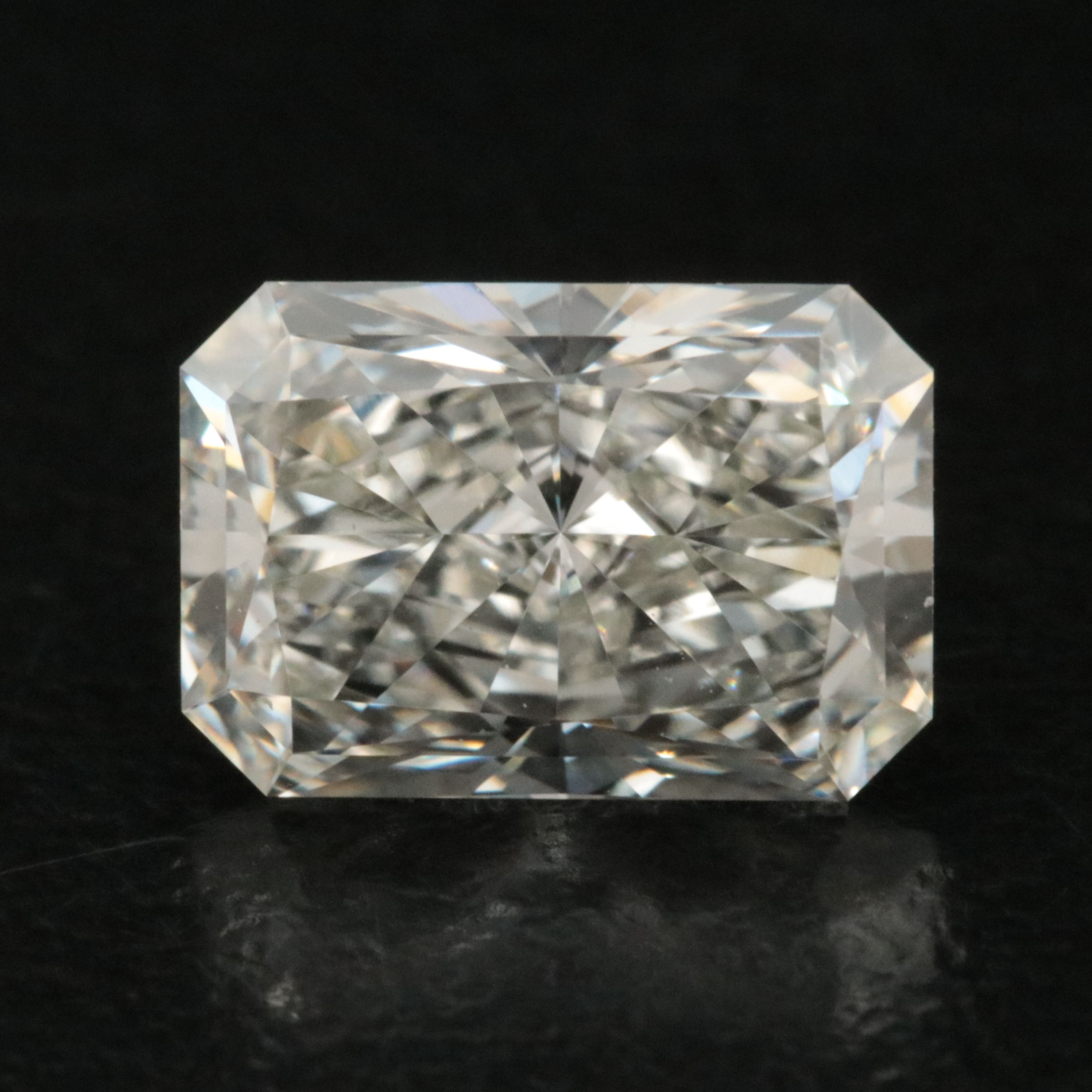 Loose 1.87 CT Lab Grown Diamond with IGI Report