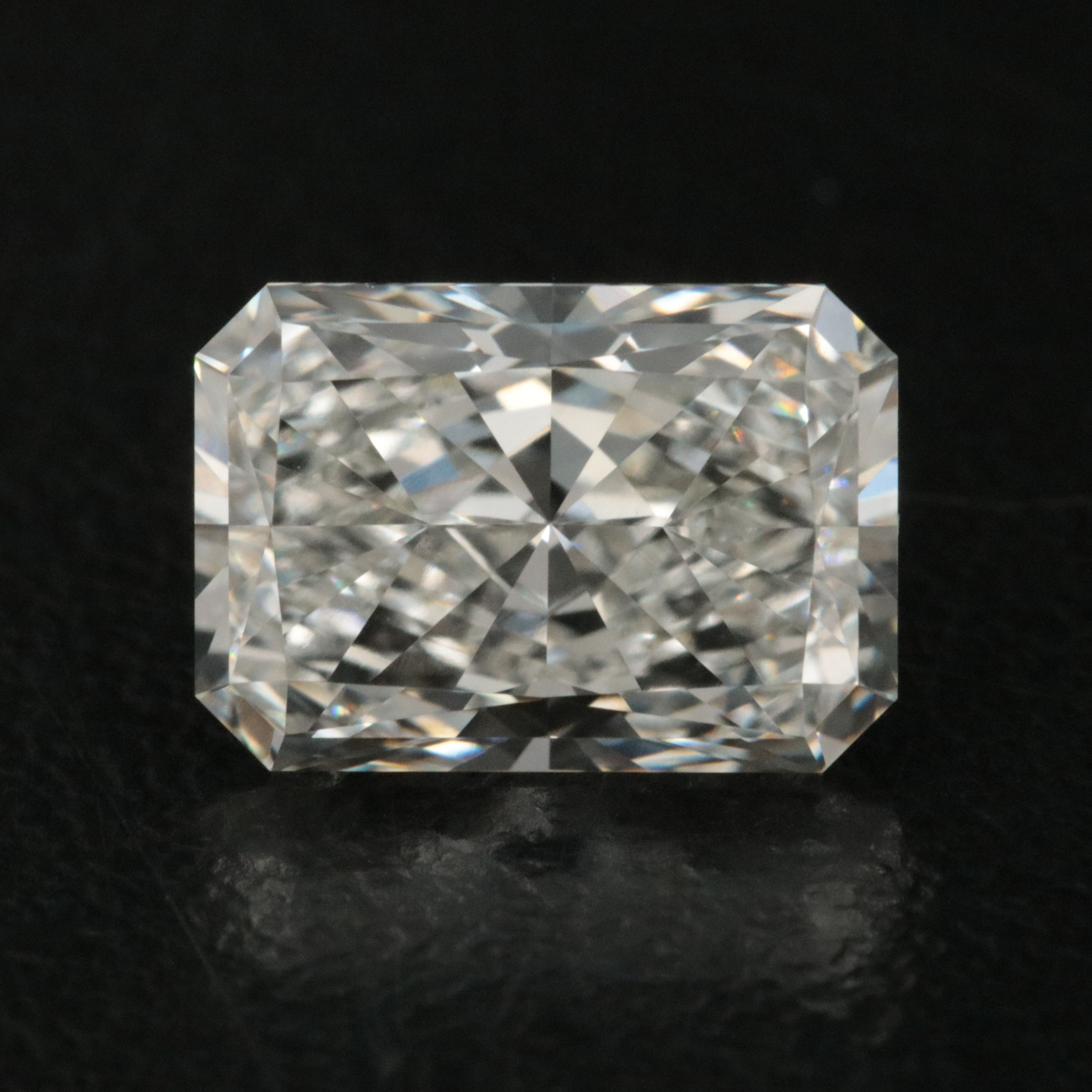 Loose 1.90 CT Lab Grown Diamond with IGI Report