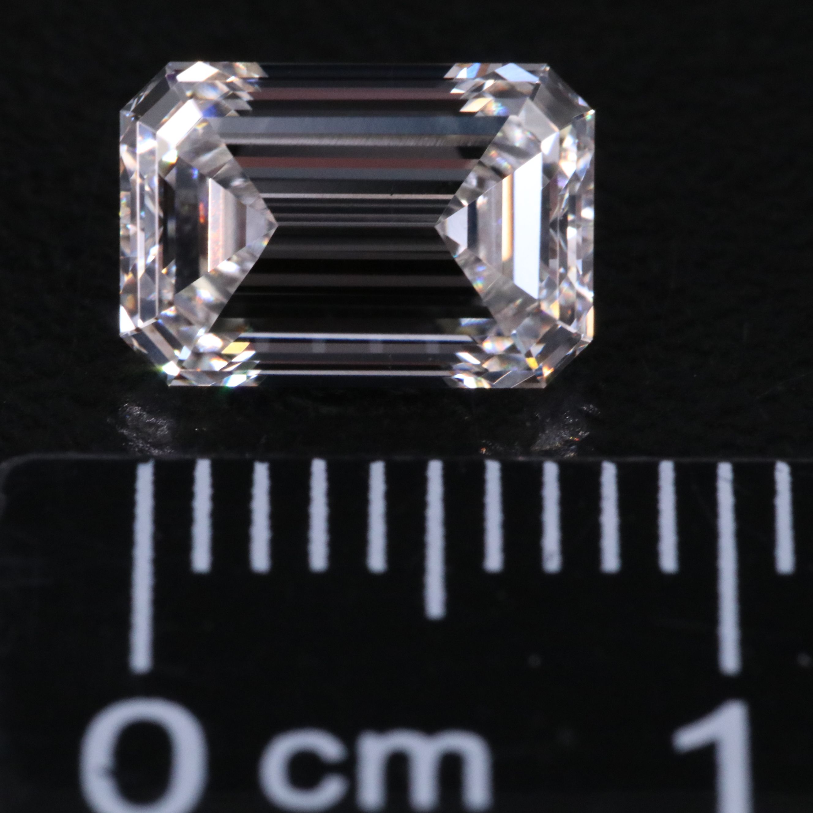 Loose 1.73 CT Lab Grown Diamond with IGI Report