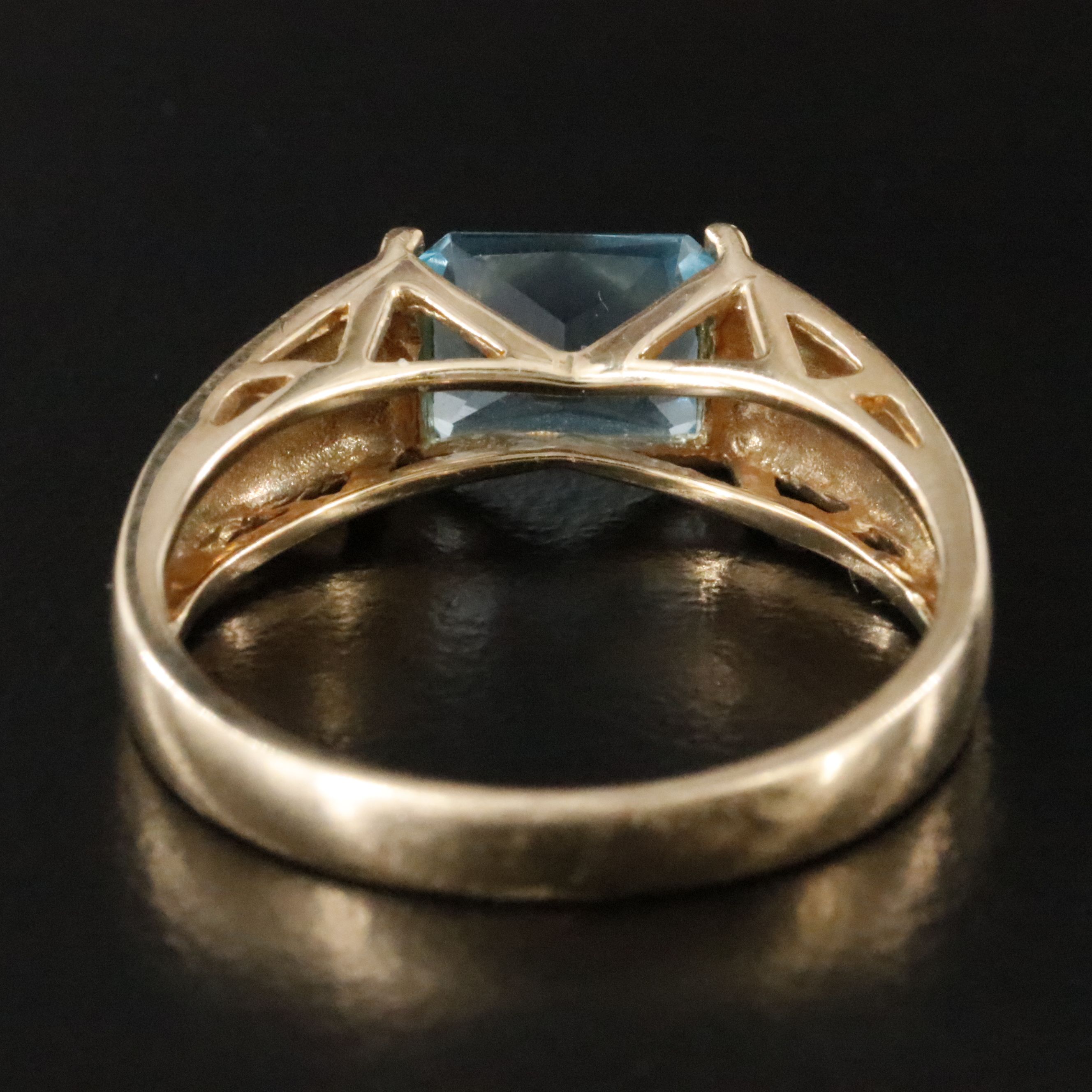 10K Topaz Ring