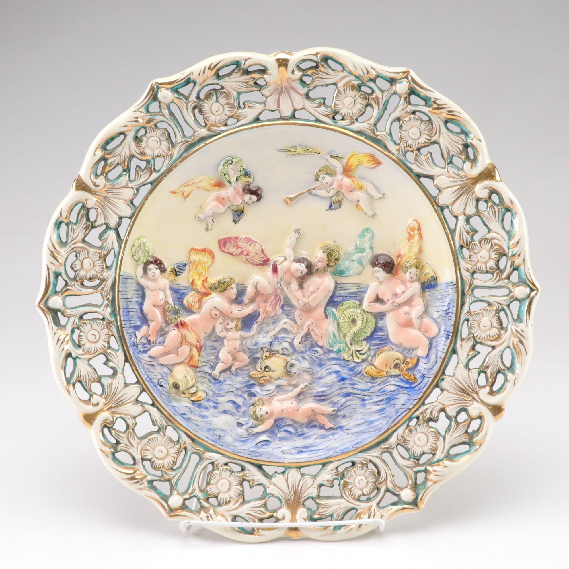 Italian Capodimonte Hand-Painted Raised Relief "Cherubs & Putti" Porcelain Plate