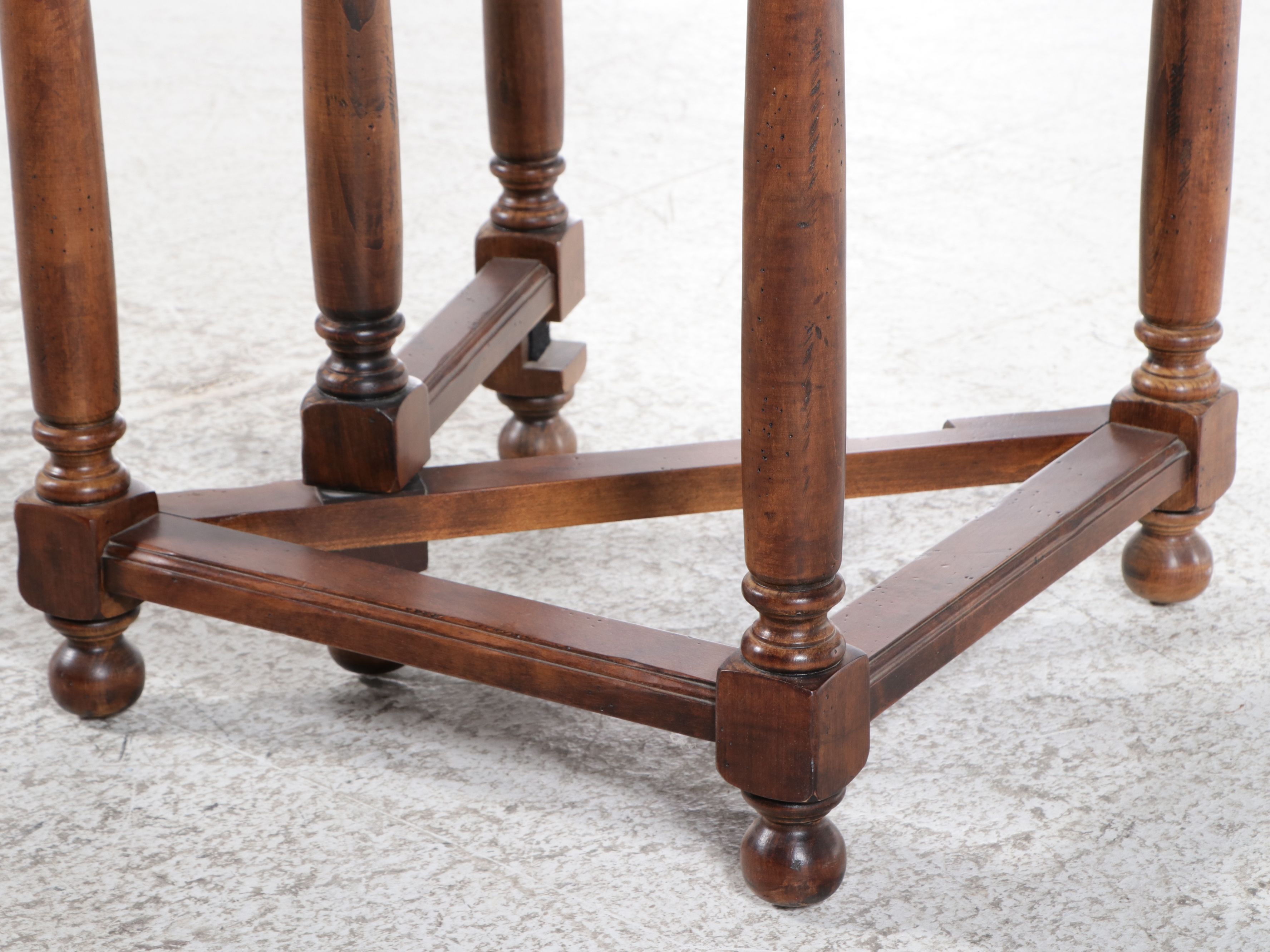 Jacobean Style Gateleg Drop-Leaf Table, Early to Mid-20th Century