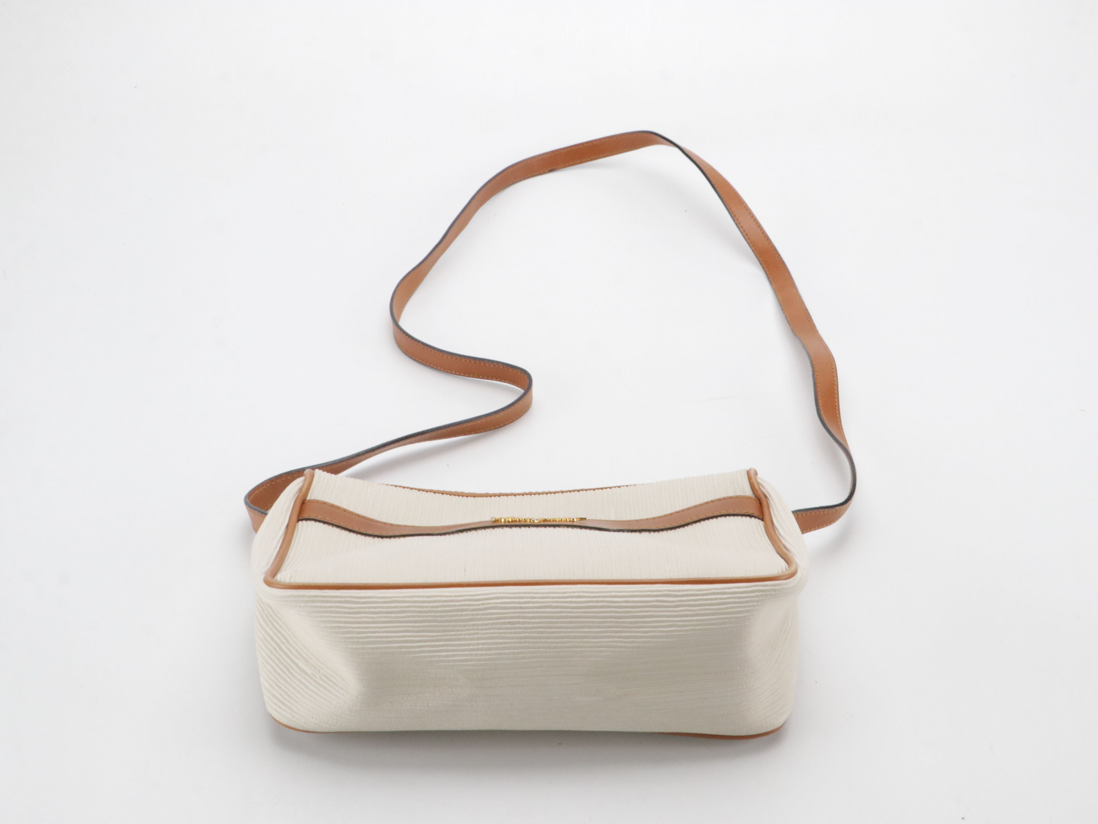 Salvatore Ferragamo Crossbody Bags in Caramel Brown and Textured Leather