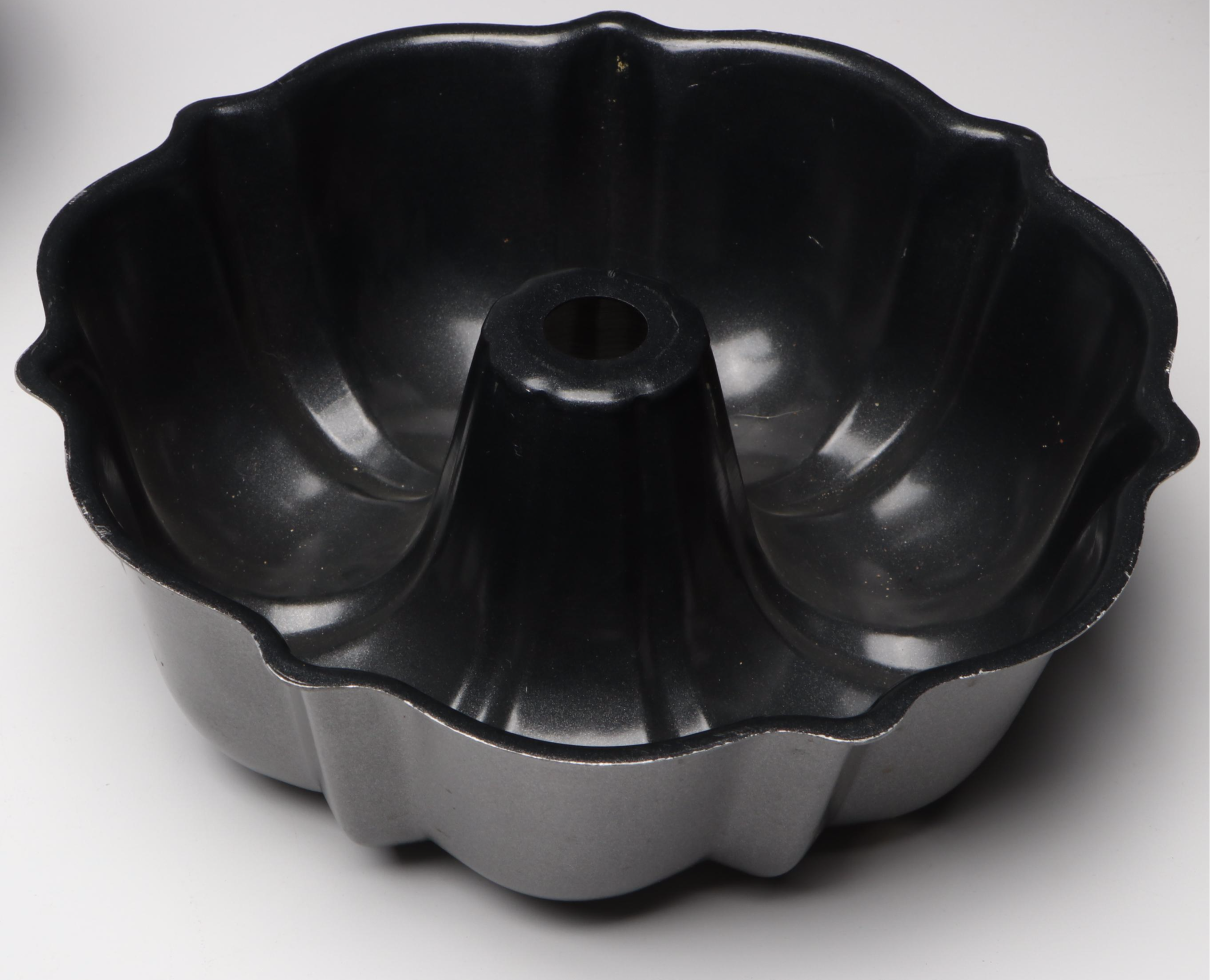 Sur La Table Cake Pans with Springform, Loaf and Other Pans