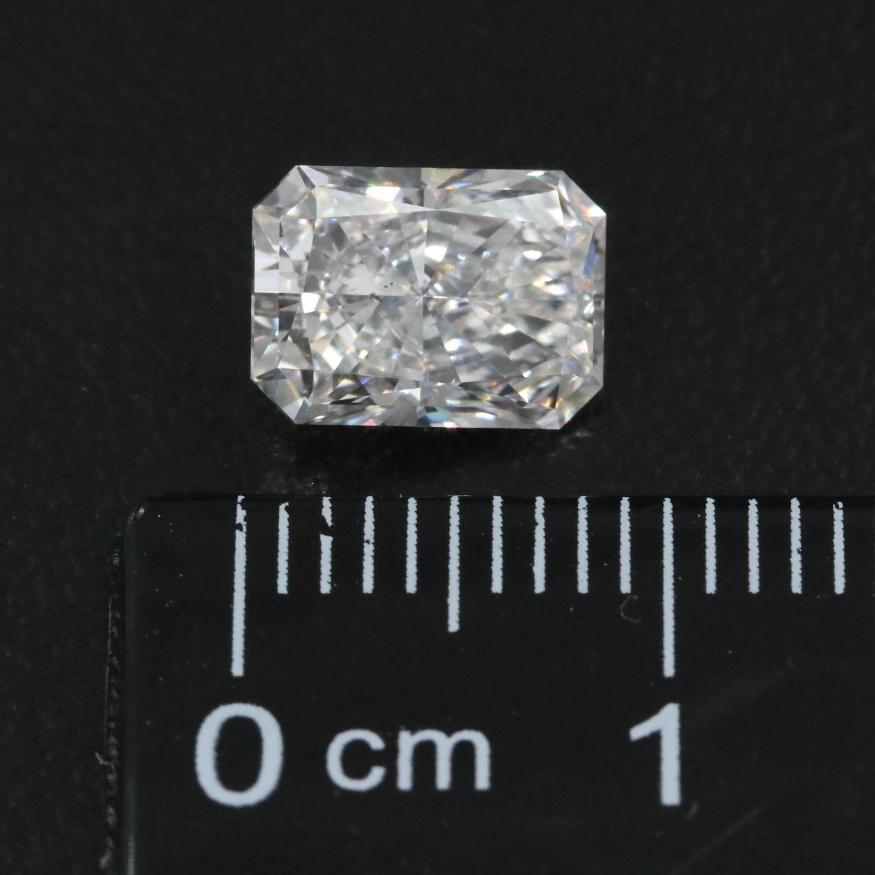 Loose 1.86 CT Lab Grown Diamond with IGI Report