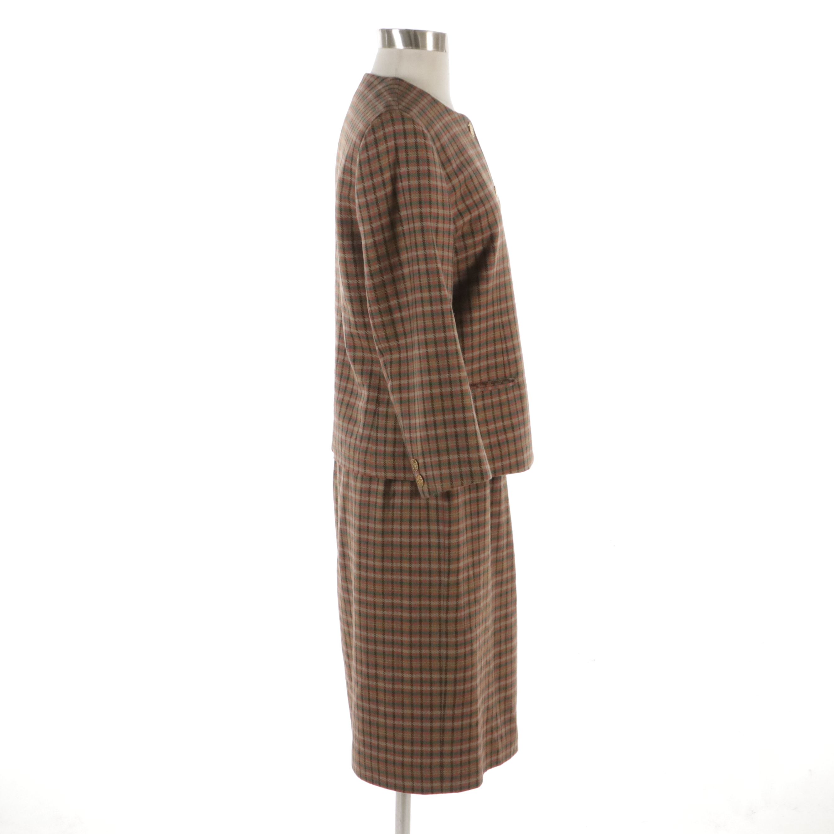 Burberrys Skirt Suit in Wool Plaid