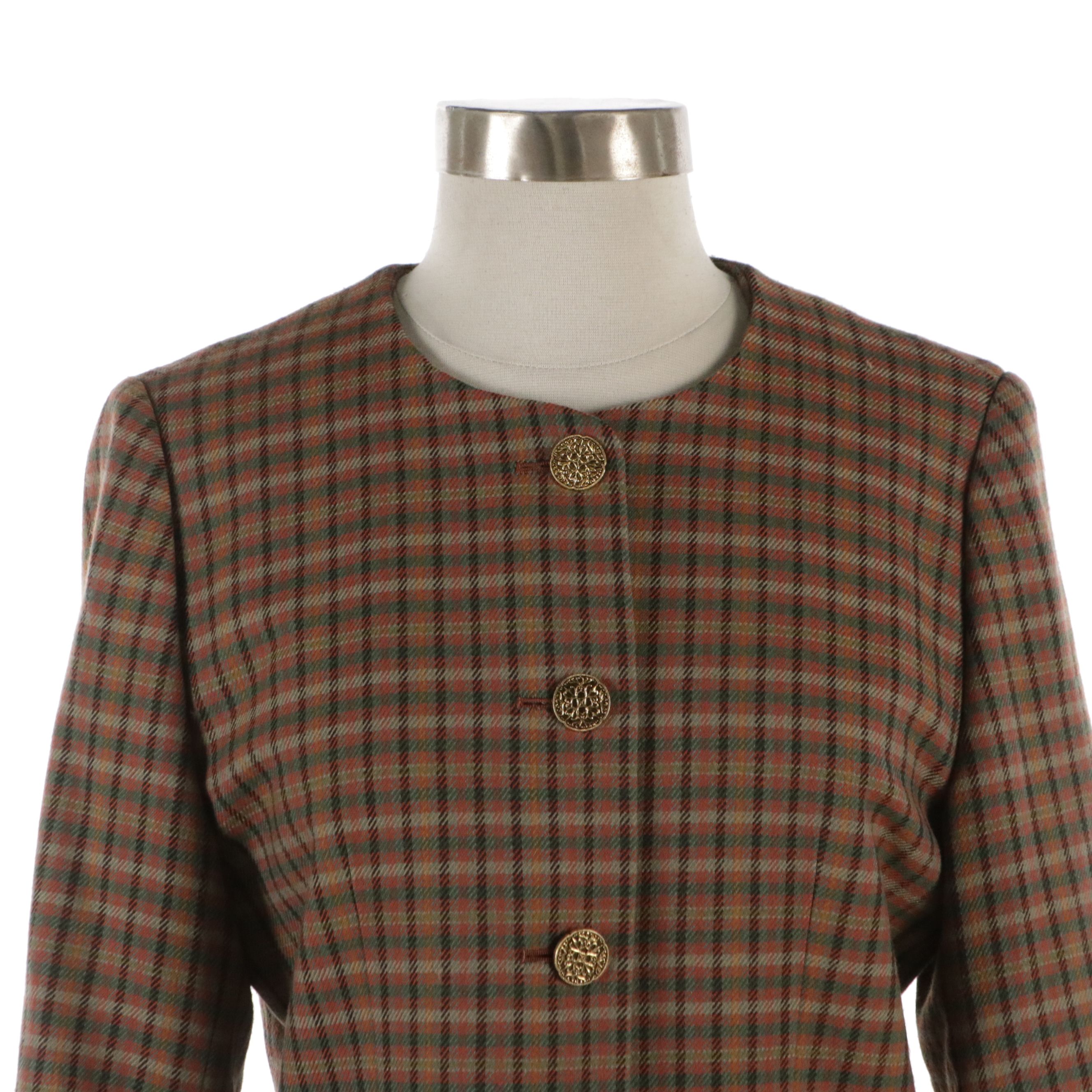 Burberrys Skirt Suit in Wool Plaid