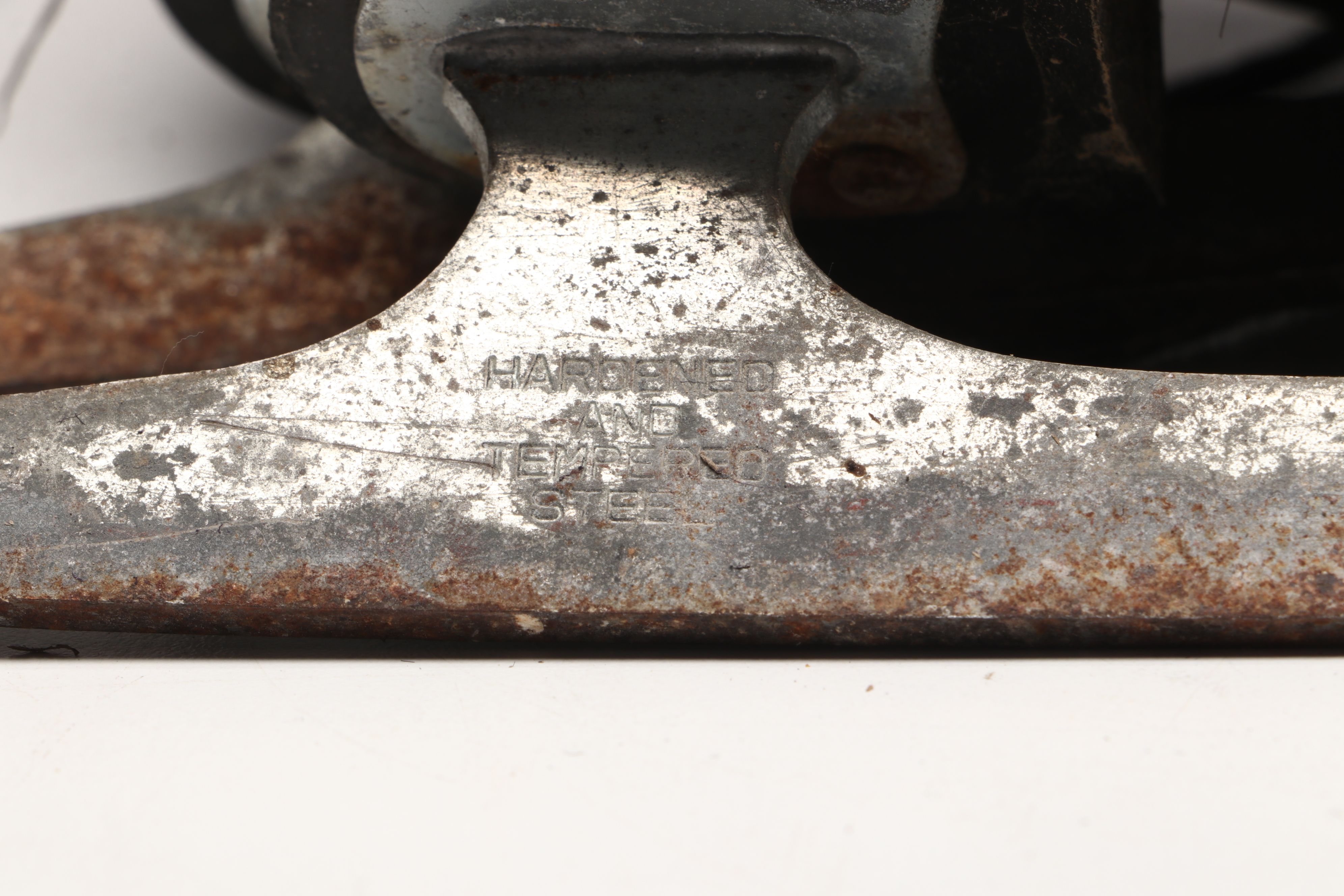 Vintage Leather Recreational Ice Skates