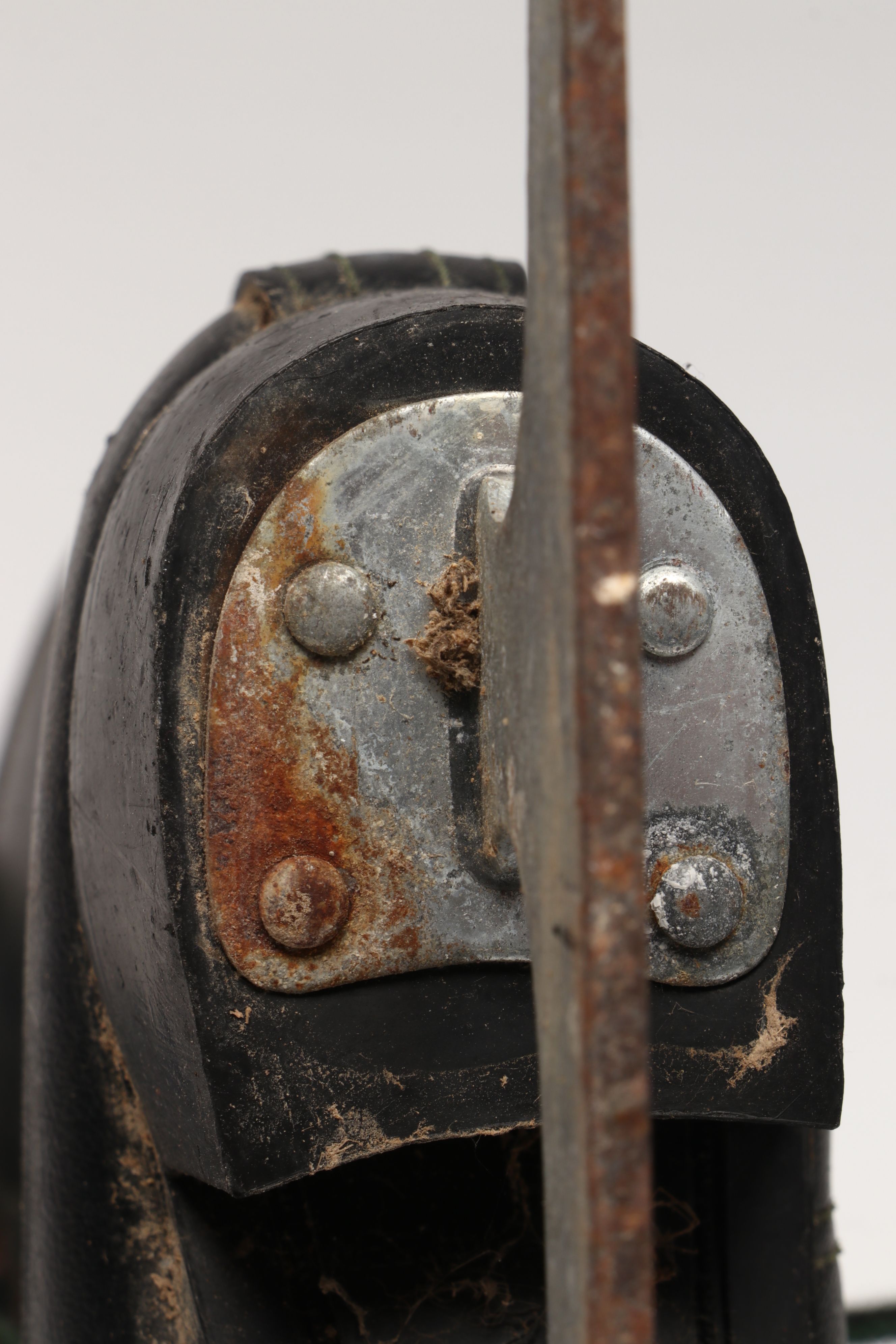 Vintage Leather Recreational Ice Skates