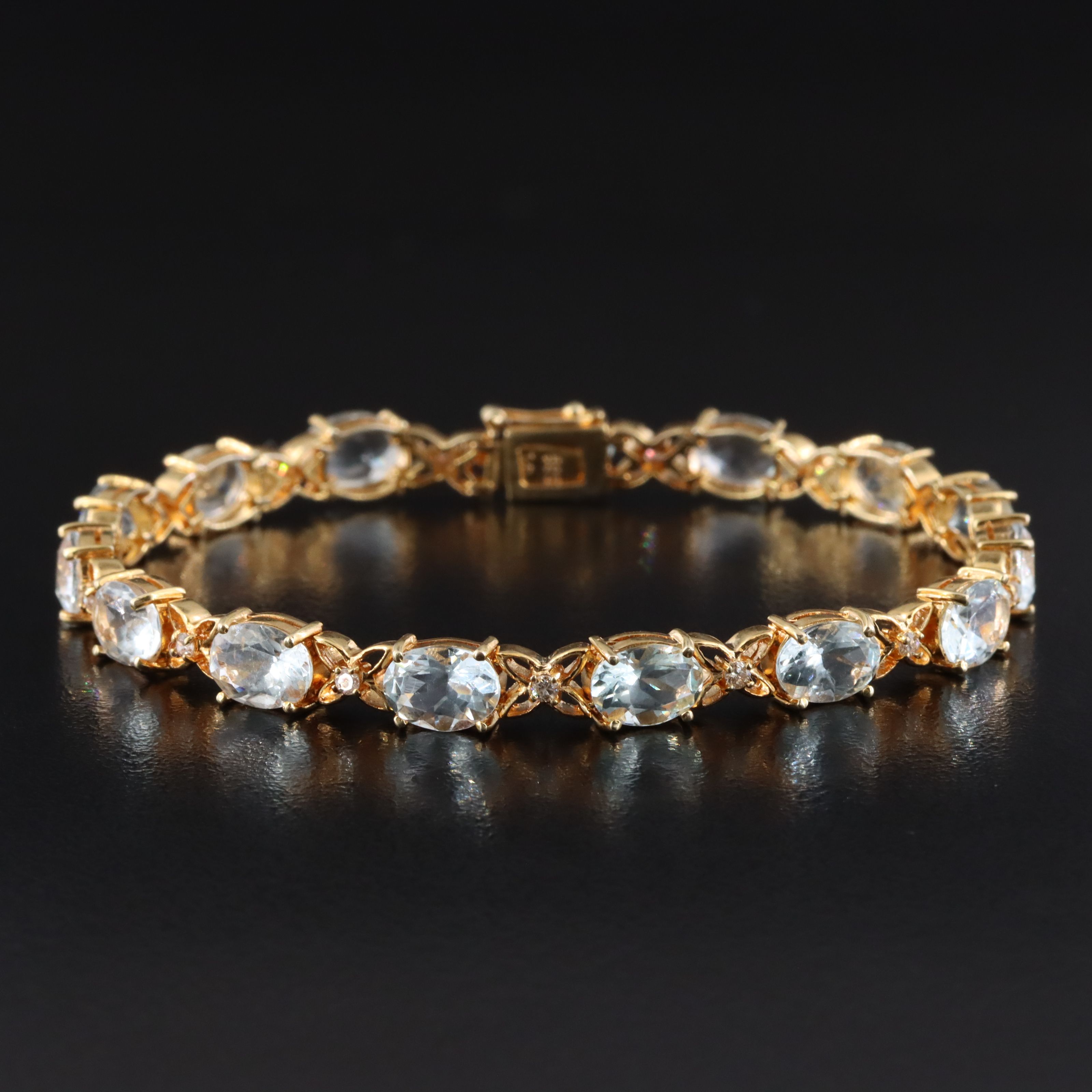 14K Aquamarine and Diamond Line Bracelet