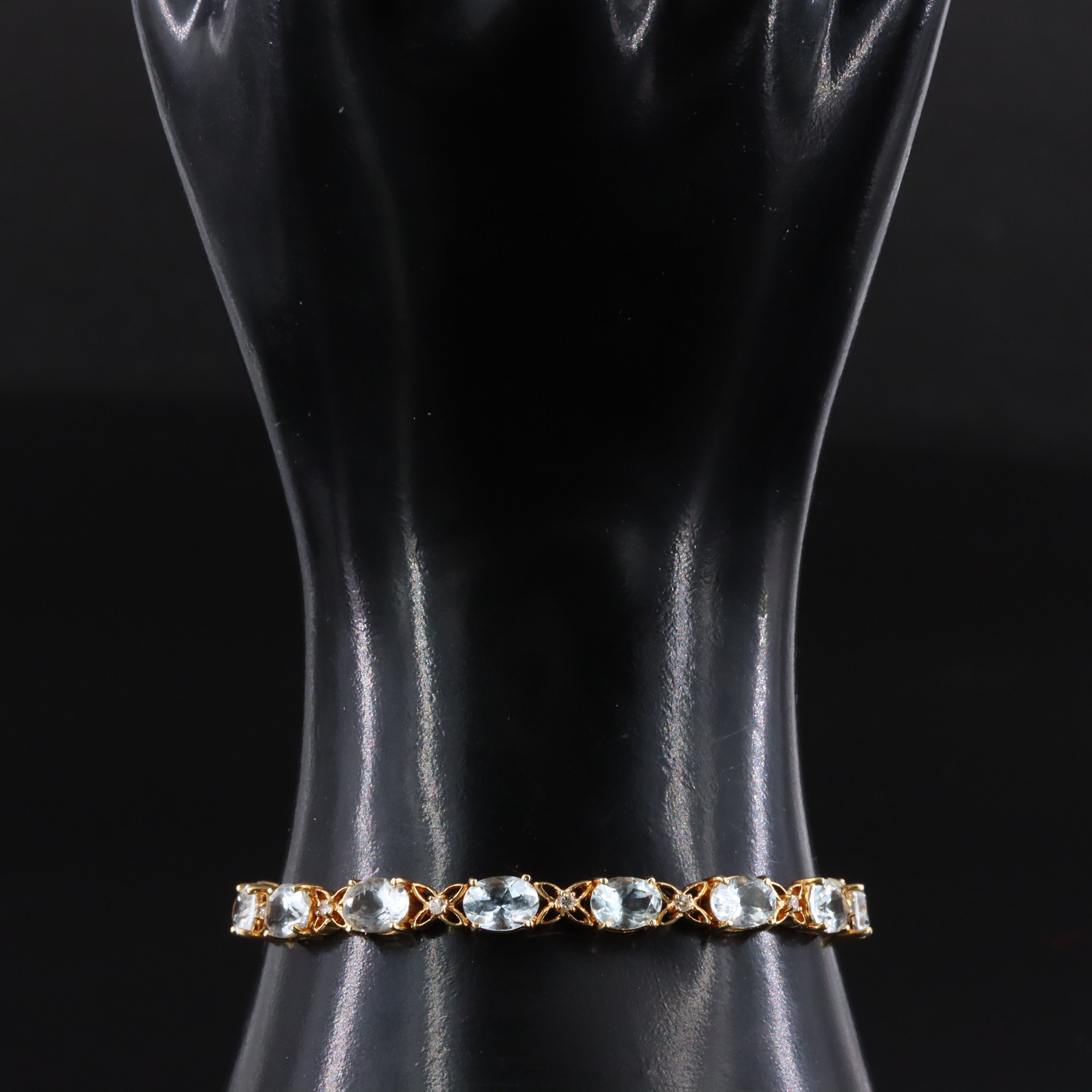 14K Aquamarine and Diamond Line Bracelet