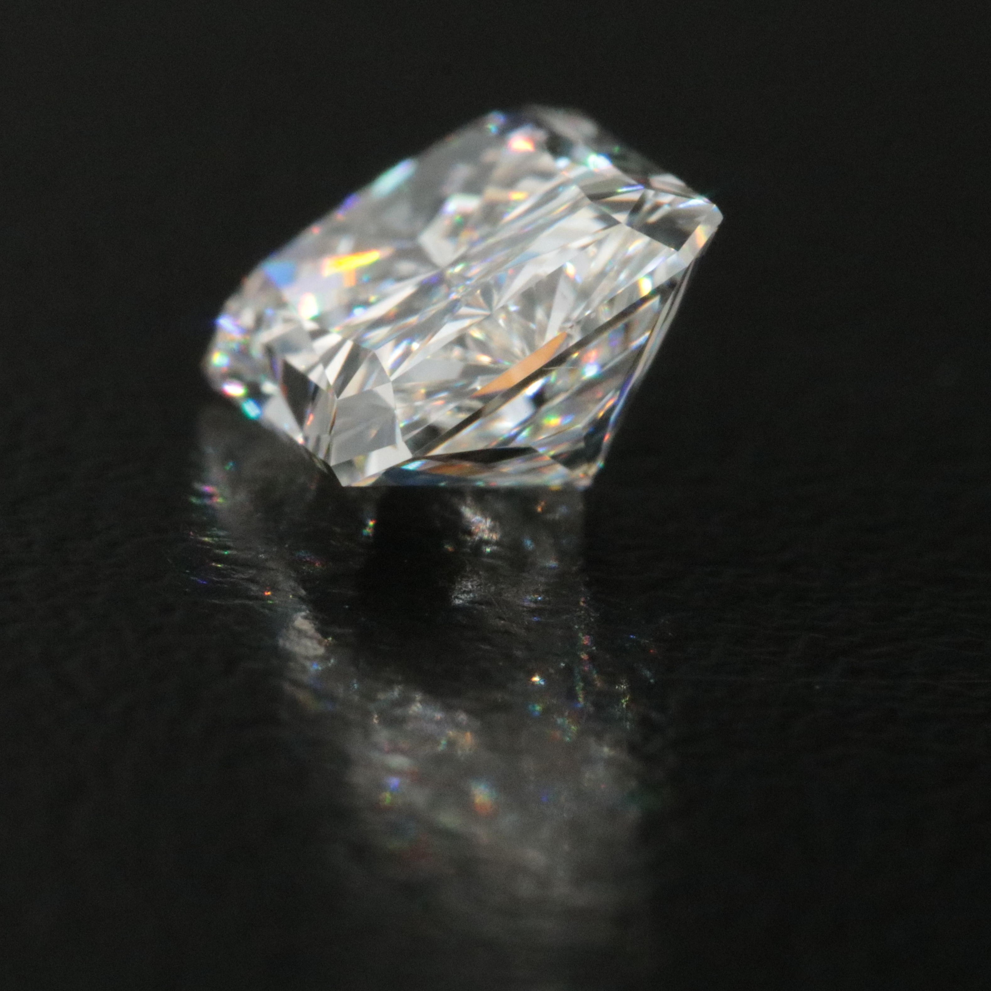 Loose 1.87 CT Lab Grown Diamond with IGI Report