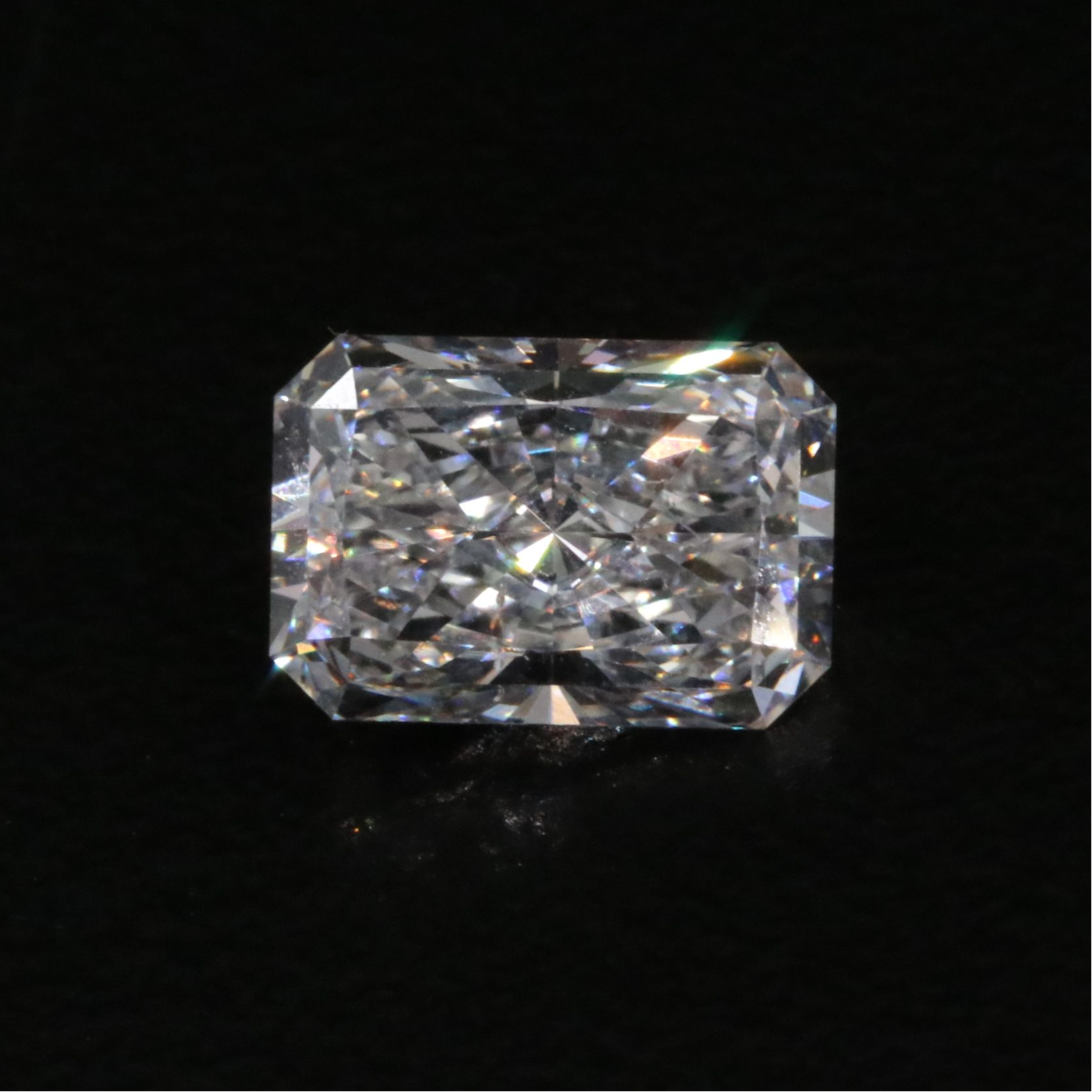 Loose 1.81 CT Lab Grown Diamond with IGI Report