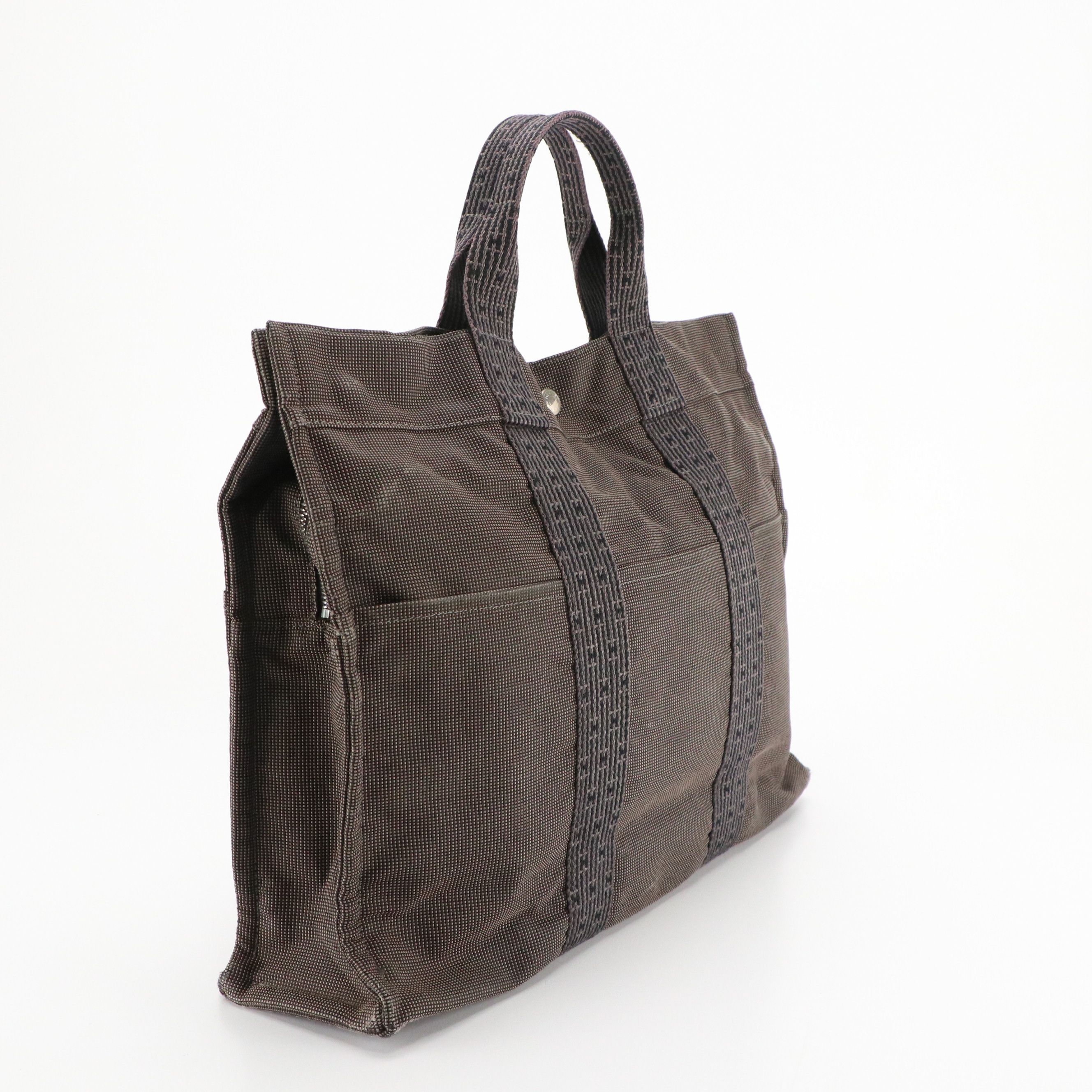 Hermès Toile Canvas Herline MM Tote in Grey/Black