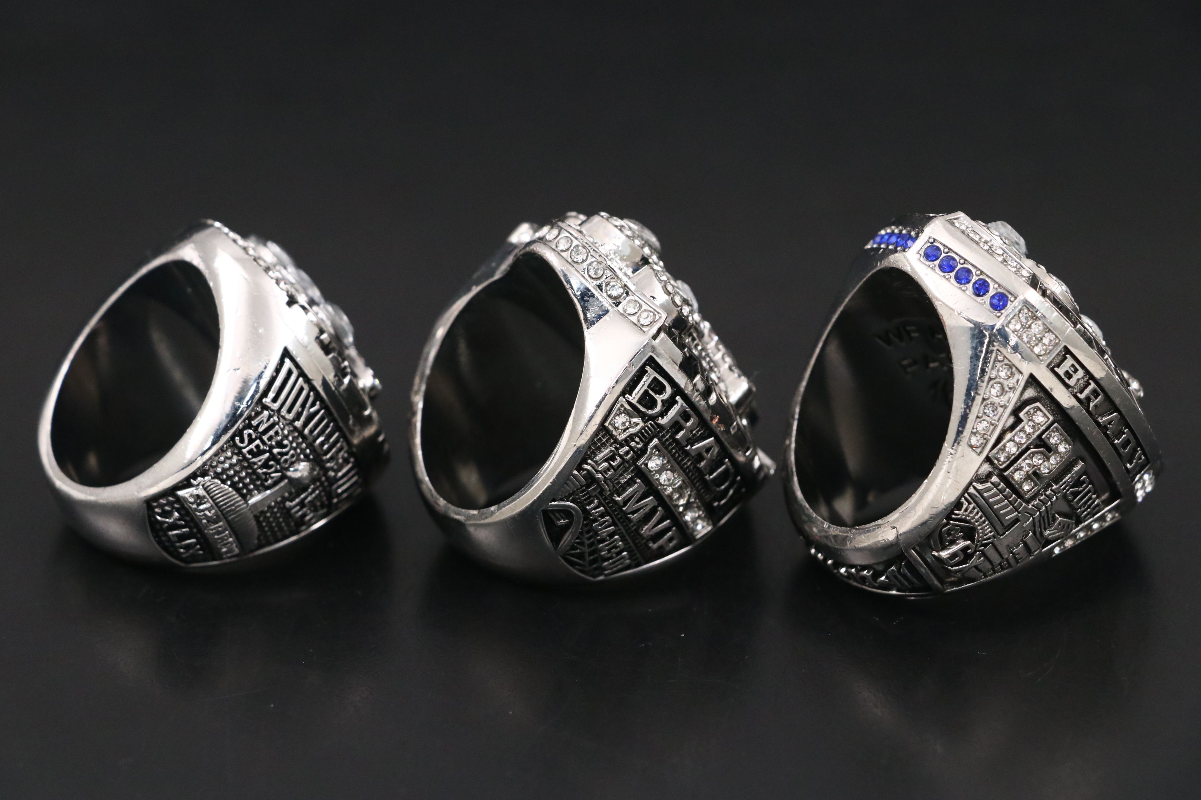Replica Tom Brady New England Patriots Super Bowl Rings with Display