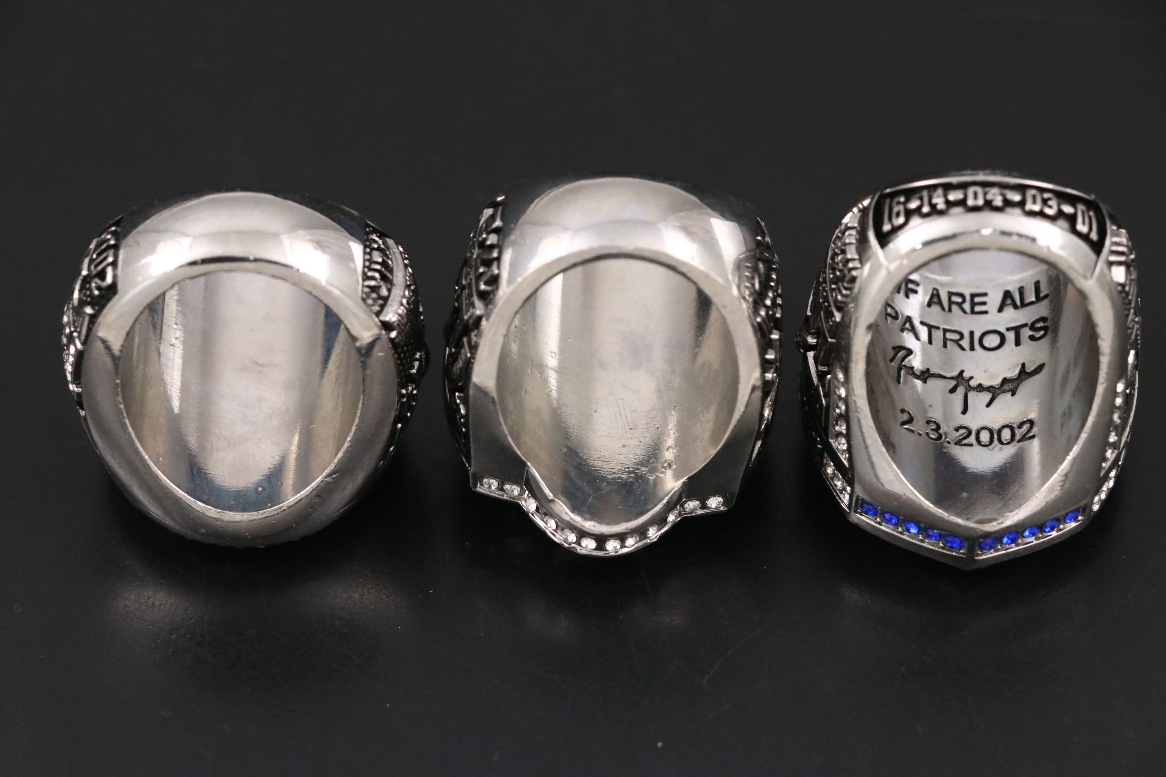 Replica Tom Brady New England Patriots Super Bowl Rings with Display
