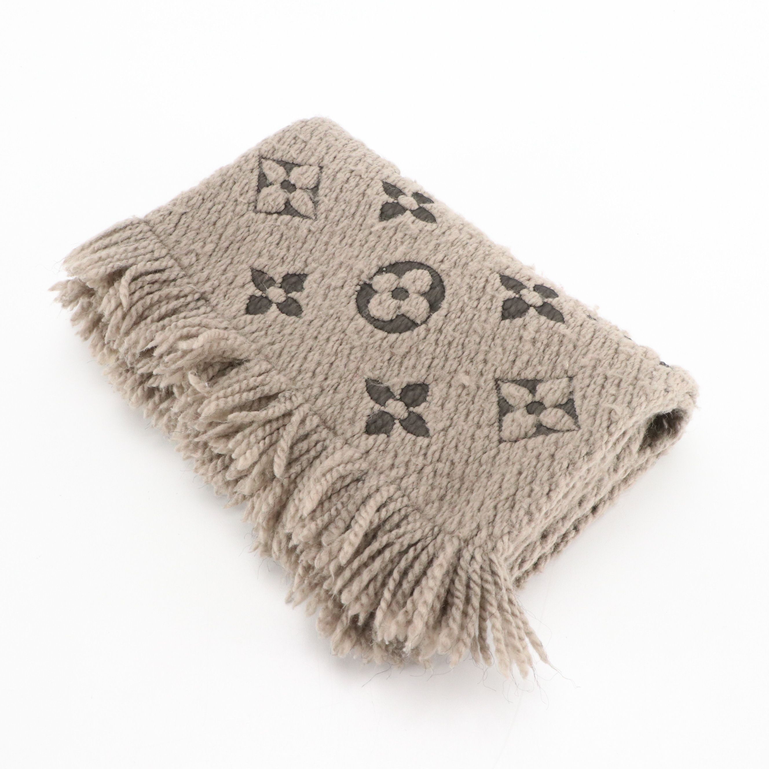 Louis Vuitton Logomania Fringe Scarf in Grey Wool/Silk Jacquard Blend