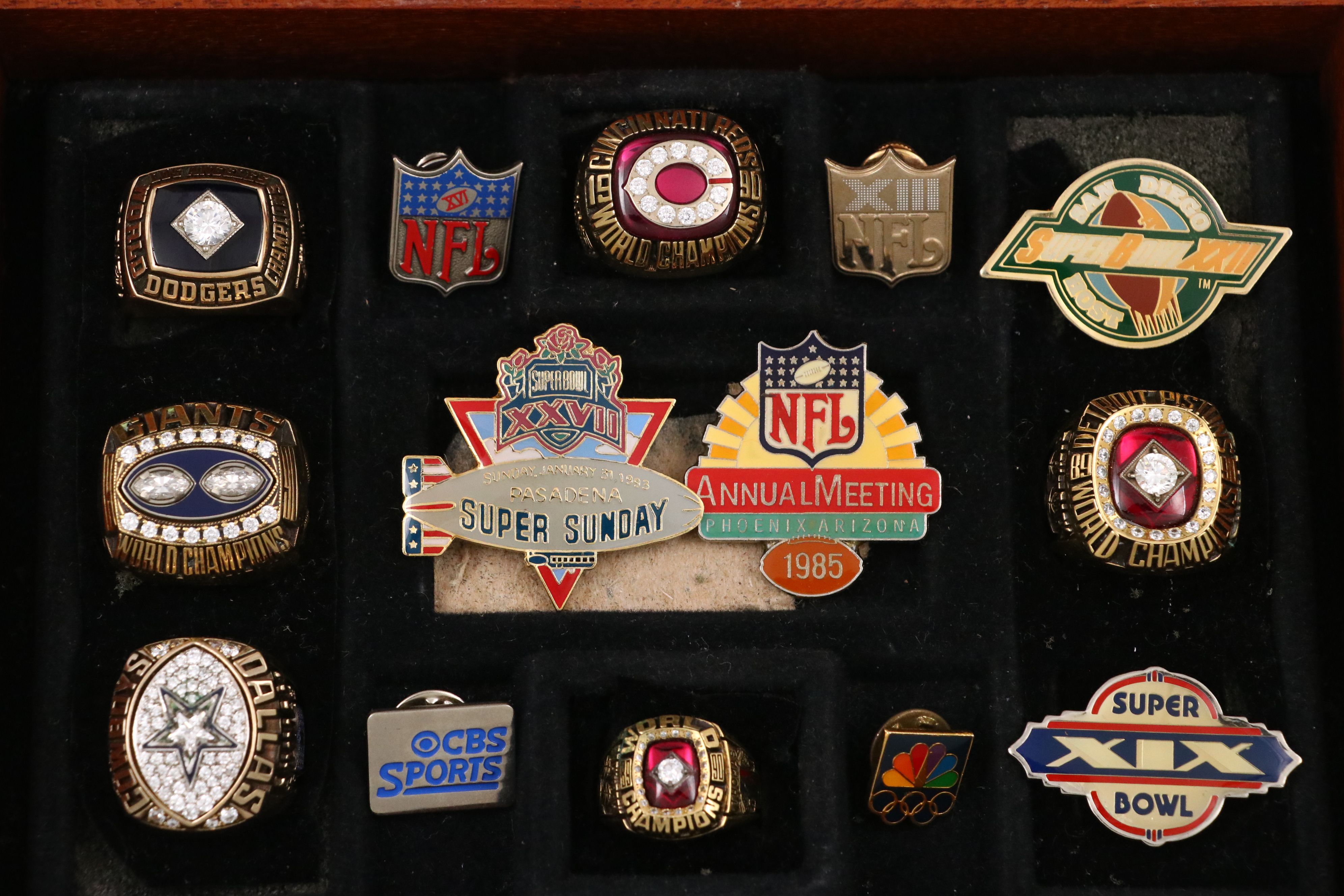 Replica Championship Rings with Sports Pins and Display