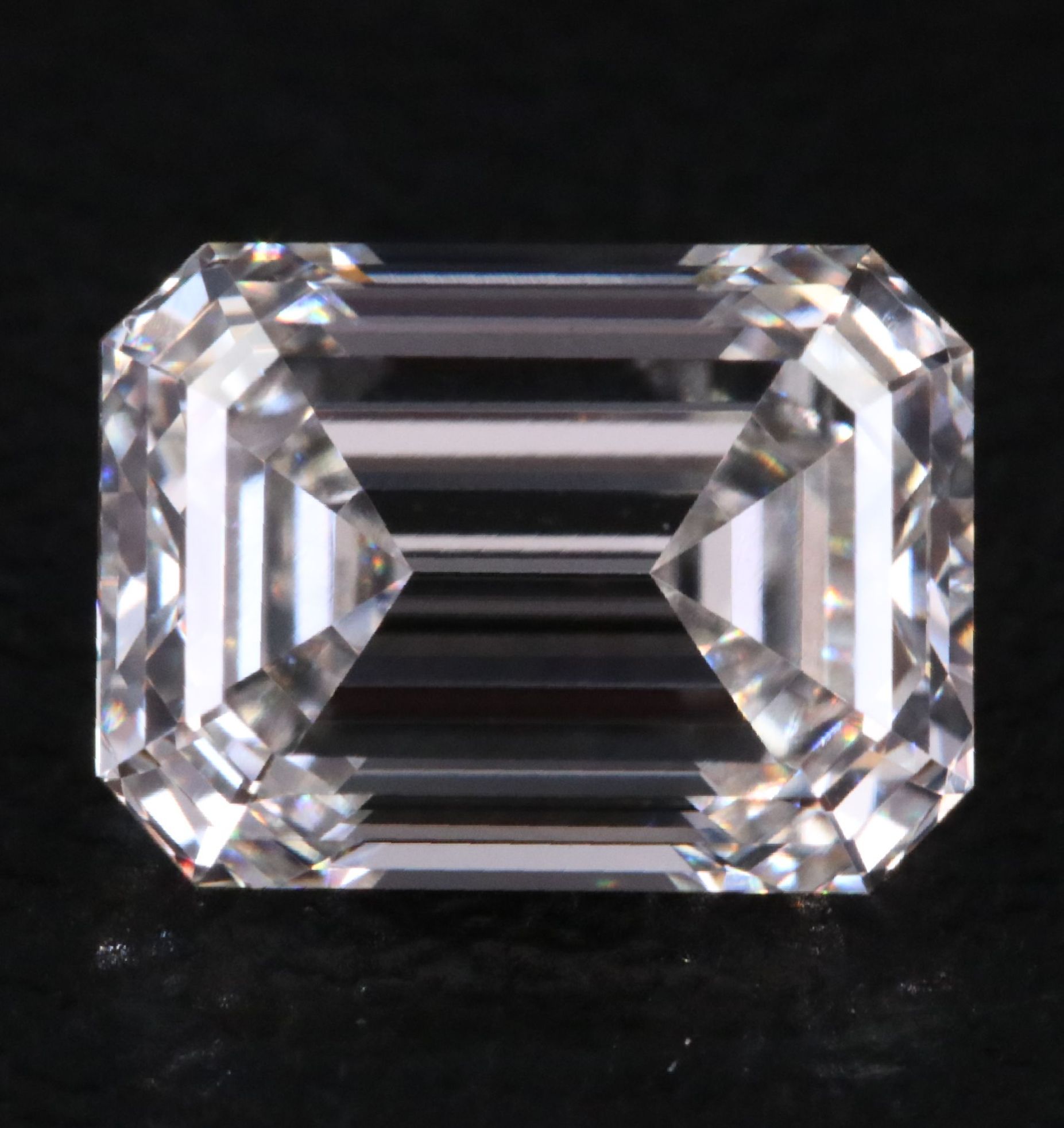 Loose 1.90 CT Lab Grown Diamond with IGI Report