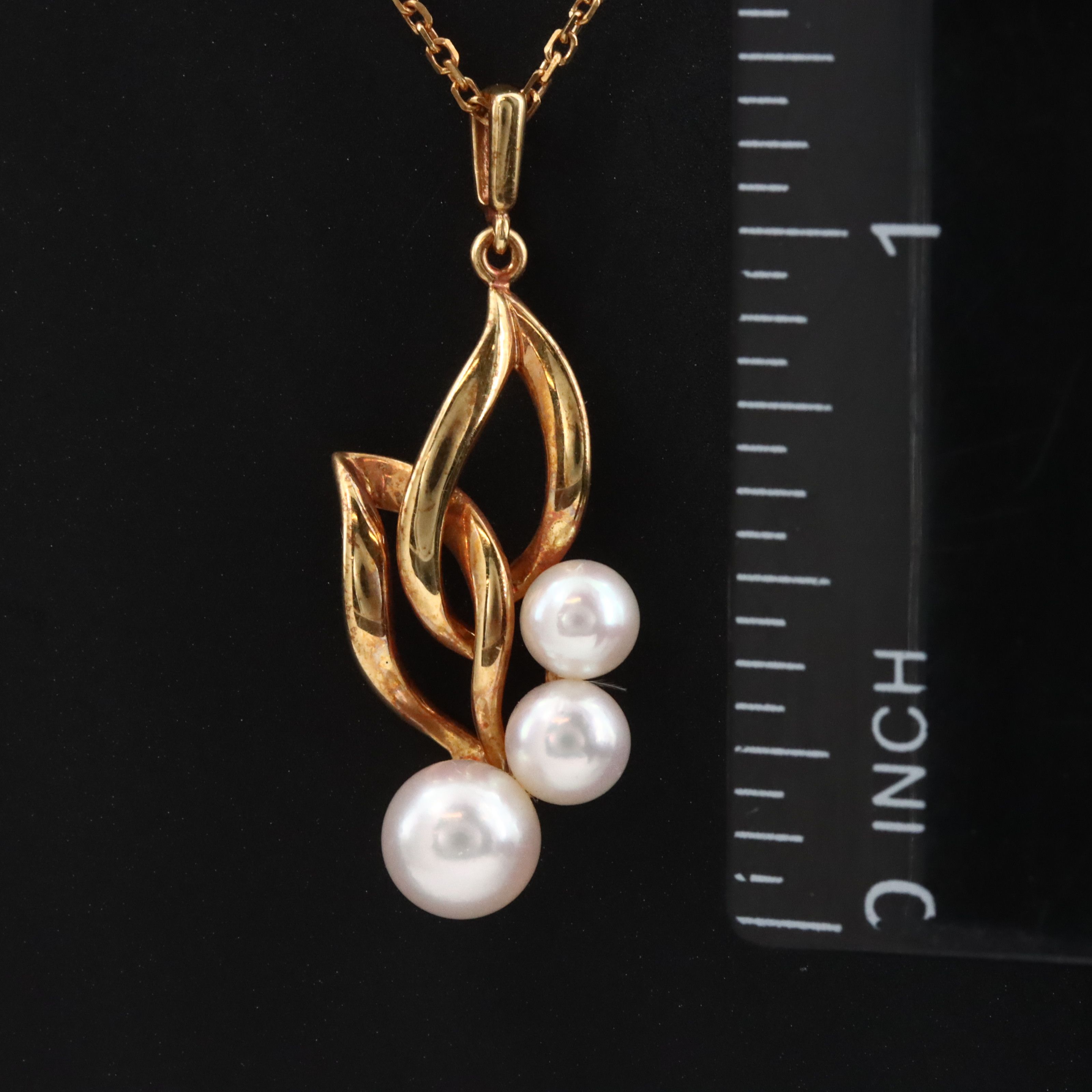 Mikimoto 18K Pearl Foliate Pendant Necklace