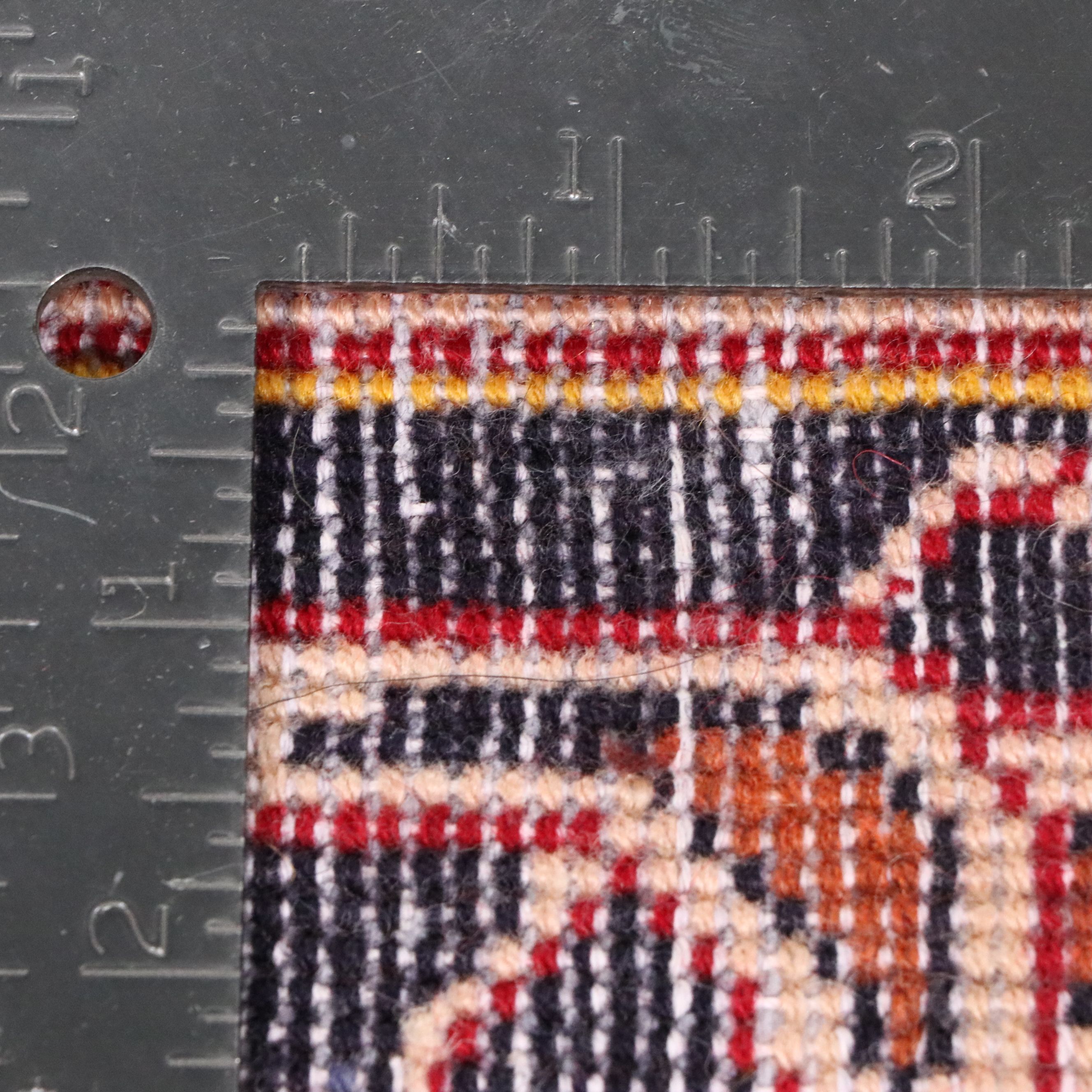 9'6 x 12'10 Hand-Knotted Persian Kashan Room-Sized Rug