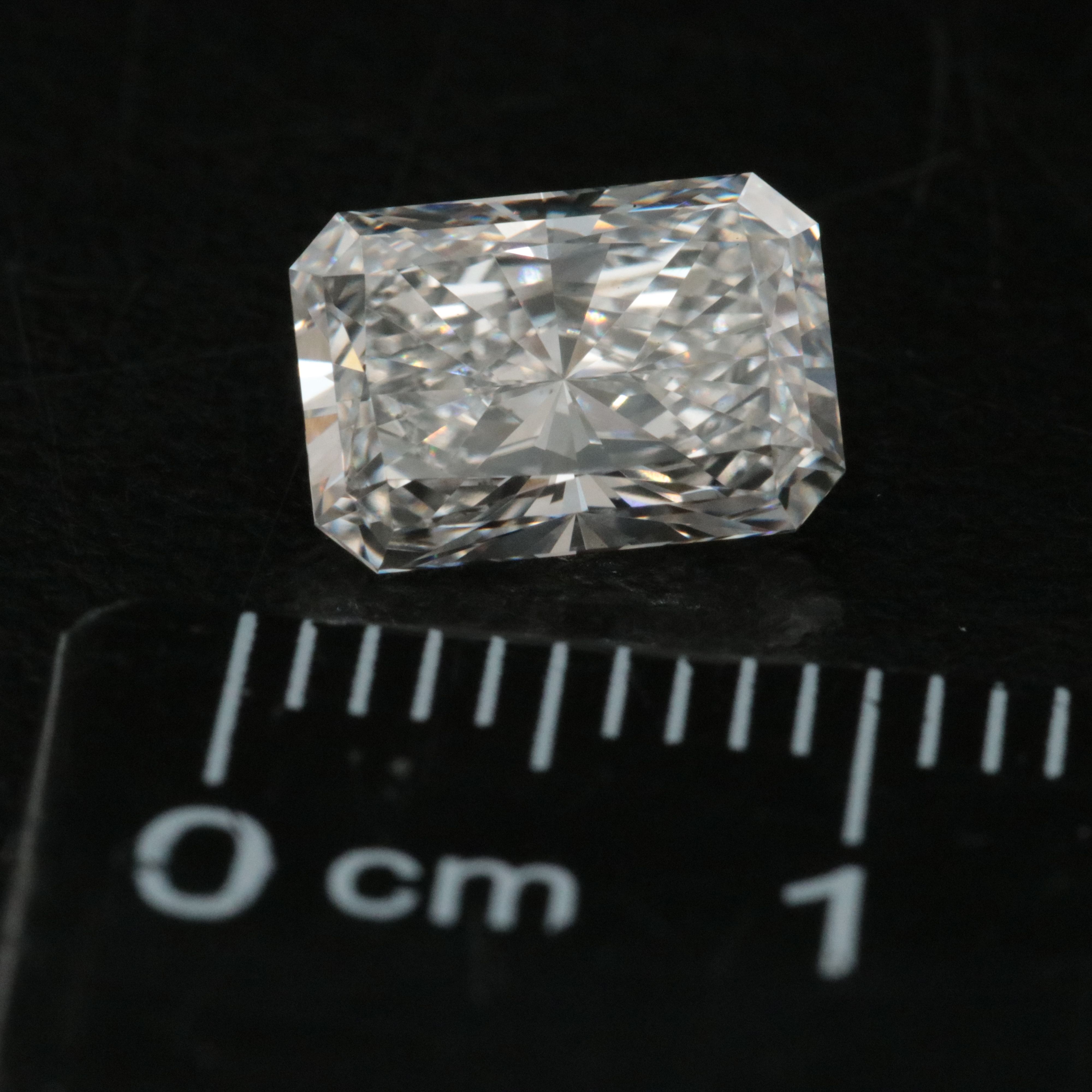 Loose 1.80 CT Lab Grown Diamond with IGI Report