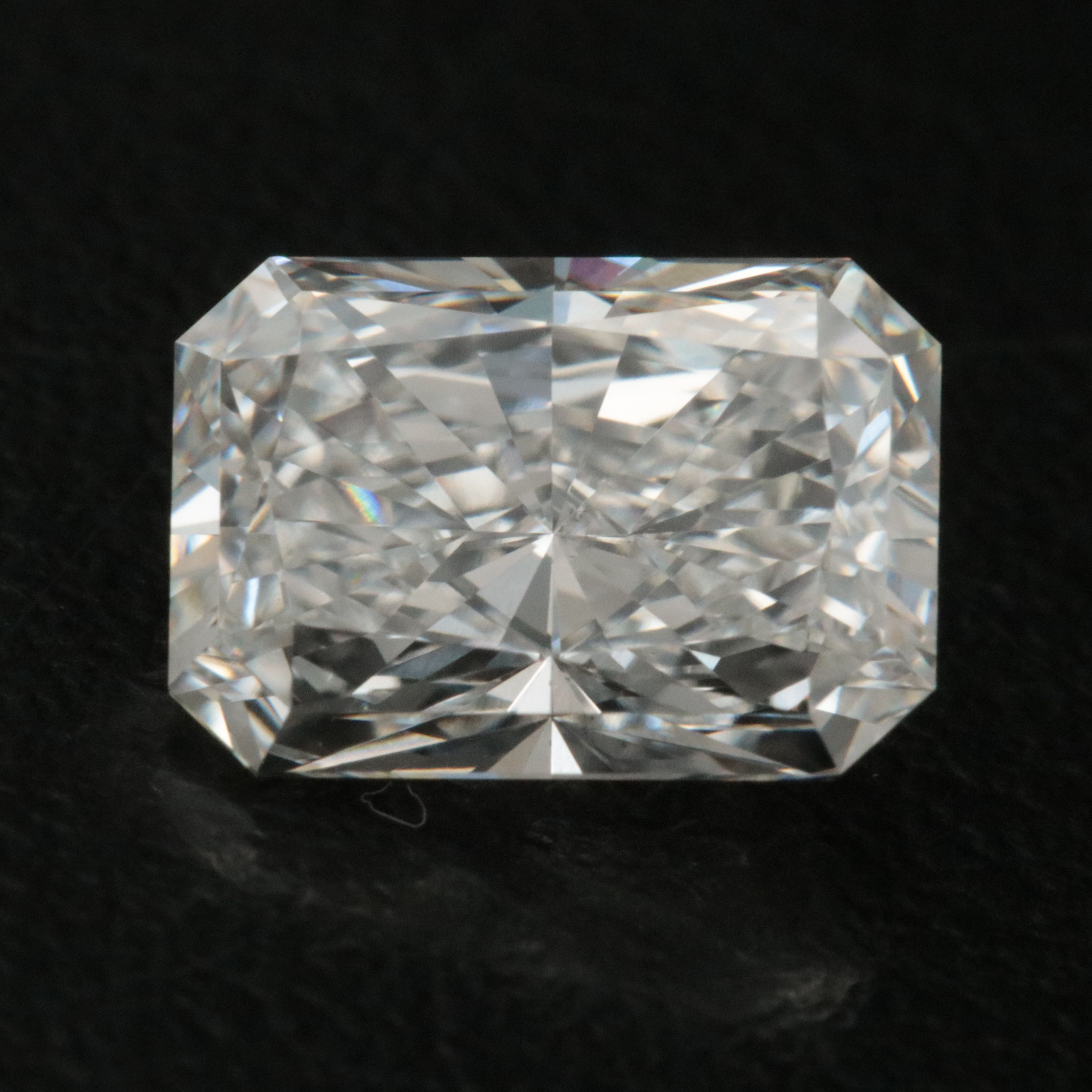 Loose 1.90 CT Lab Grown Diamond with IGI Report
