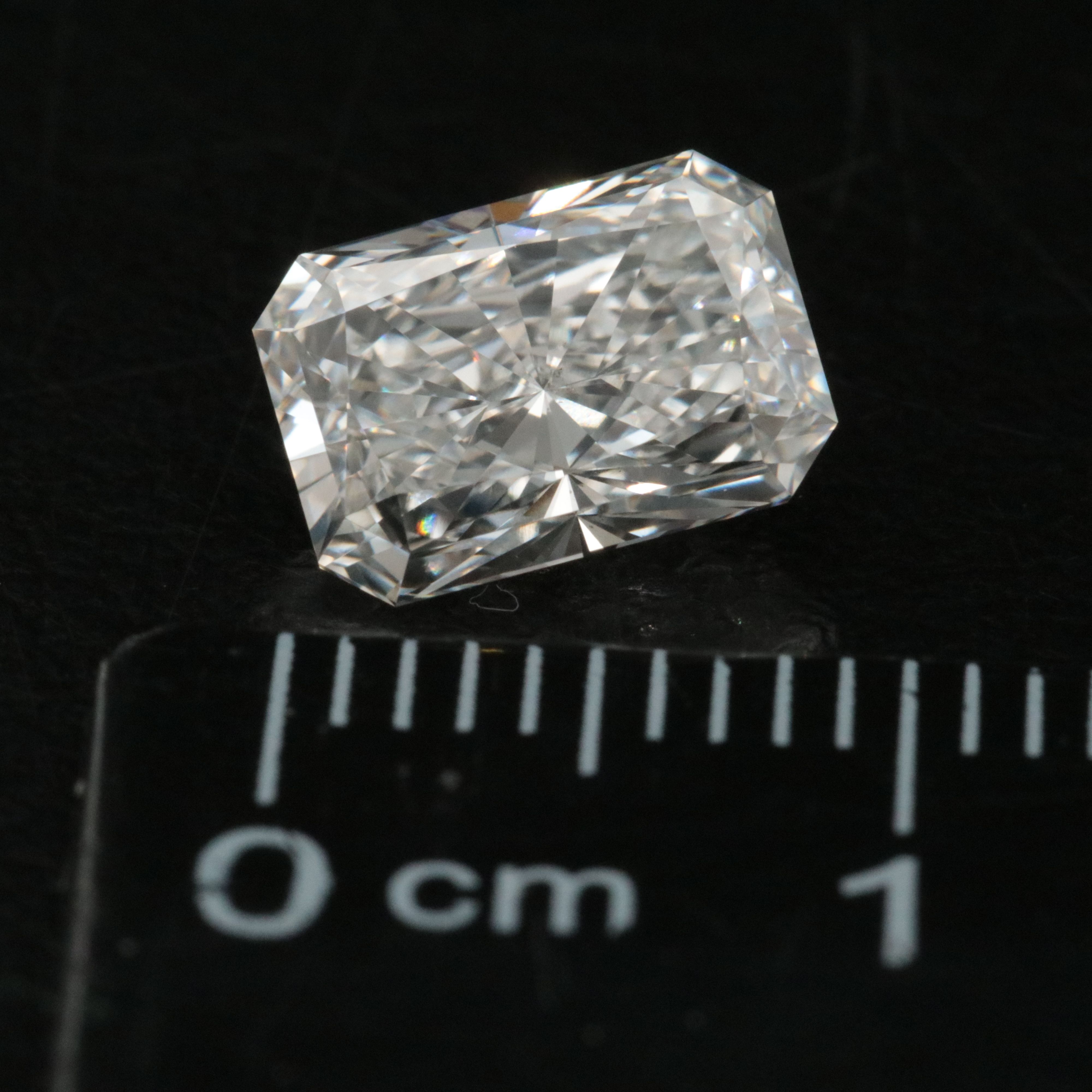 Loose 1.90 CT Lab Grown Diamond with IGI Report