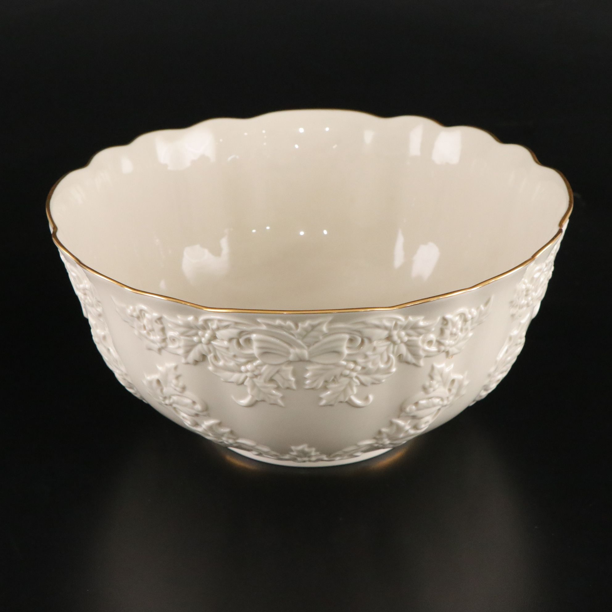 Lenox Porcelain "Winter Greetings" and More Holiday Platters, Vases & Serveware