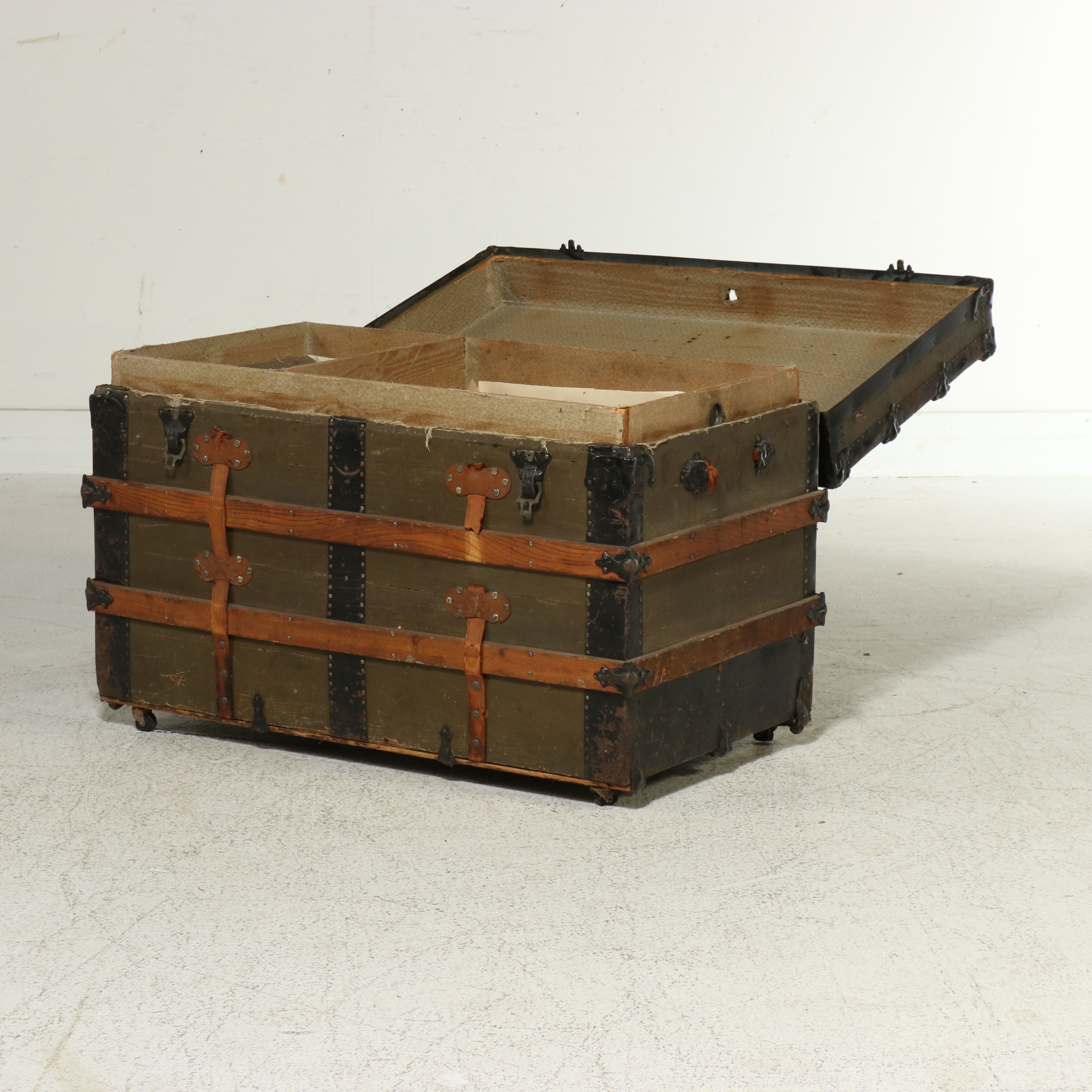 Late Victorian Canvas and Wood Slat Steamer Trunk, Late 19th Century