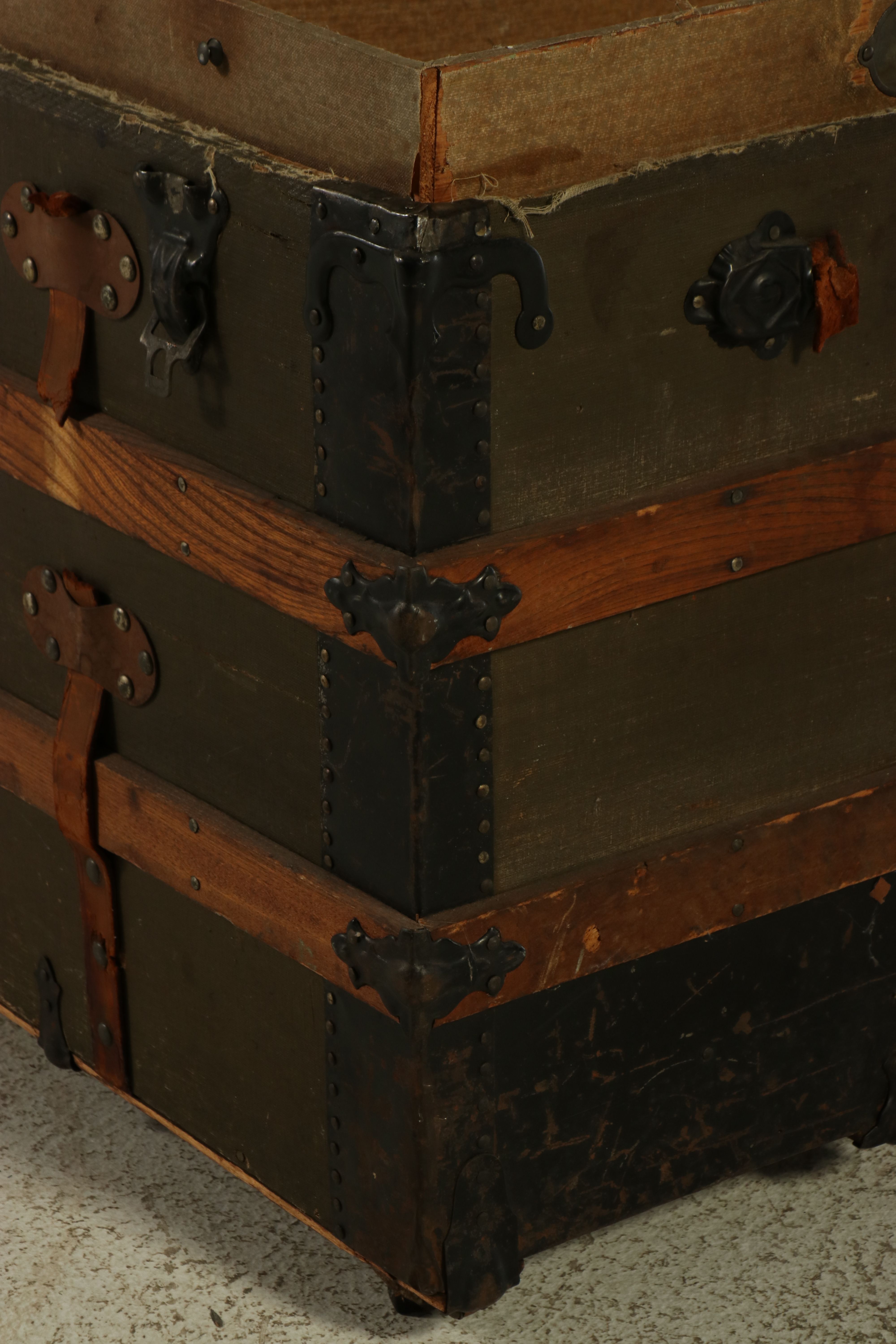 Late Victorian Canvas and Wood Slat Steamer Trunk, Late 19th Century