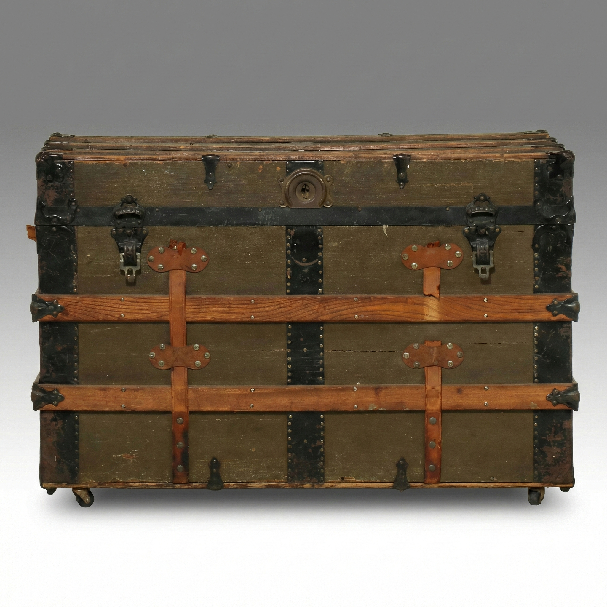 Late Victorian Canvas and Wood Slat Steamer Trunk, Late 19th Century