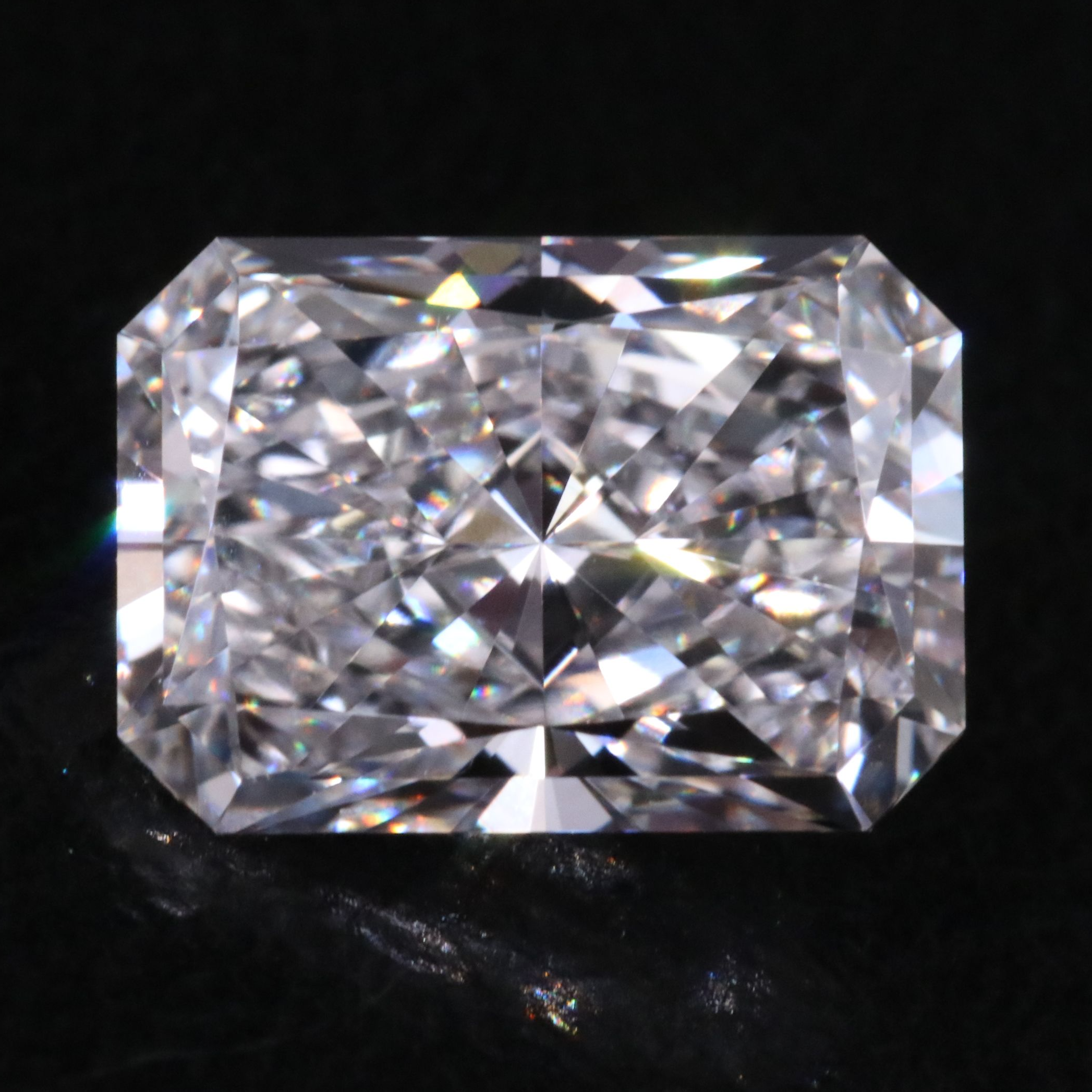 Loose 1.89 CT Lab Grown Diamond with IGI Report