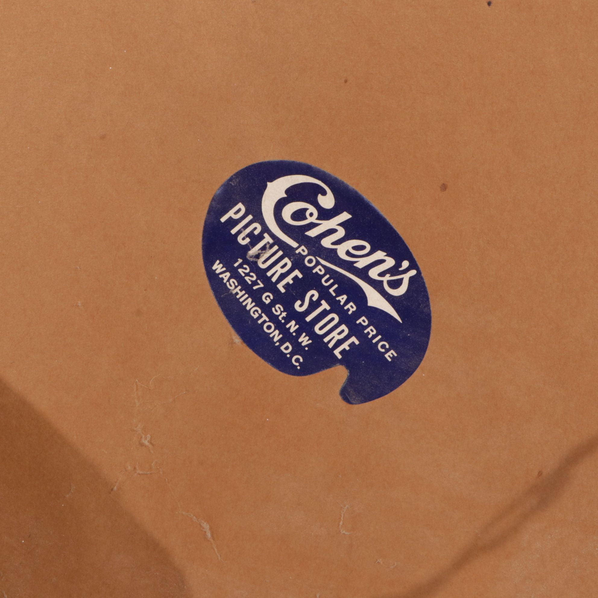 Robert Adam Style Convex Round Wall Mirror in Gold Toned Frame