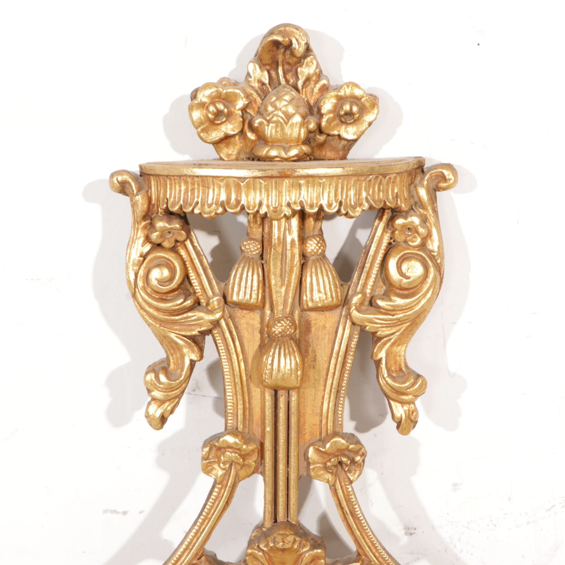 Robert Adam Style Convex Round Wall Mirror in Gold Toned Frame