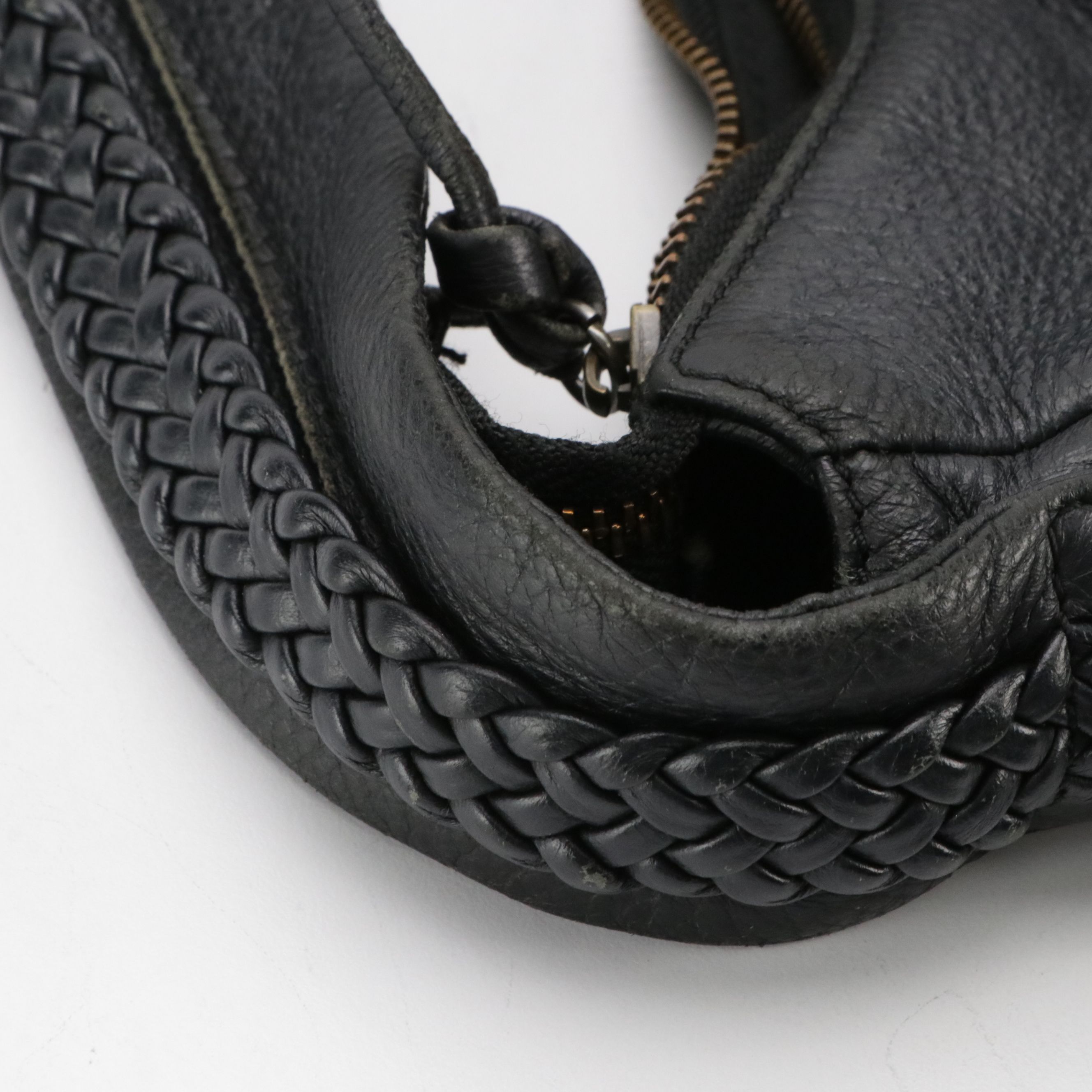 Salvatore Ferragamo Hobo Shoulder Bag in Black Leather with Braided/Woven Detail