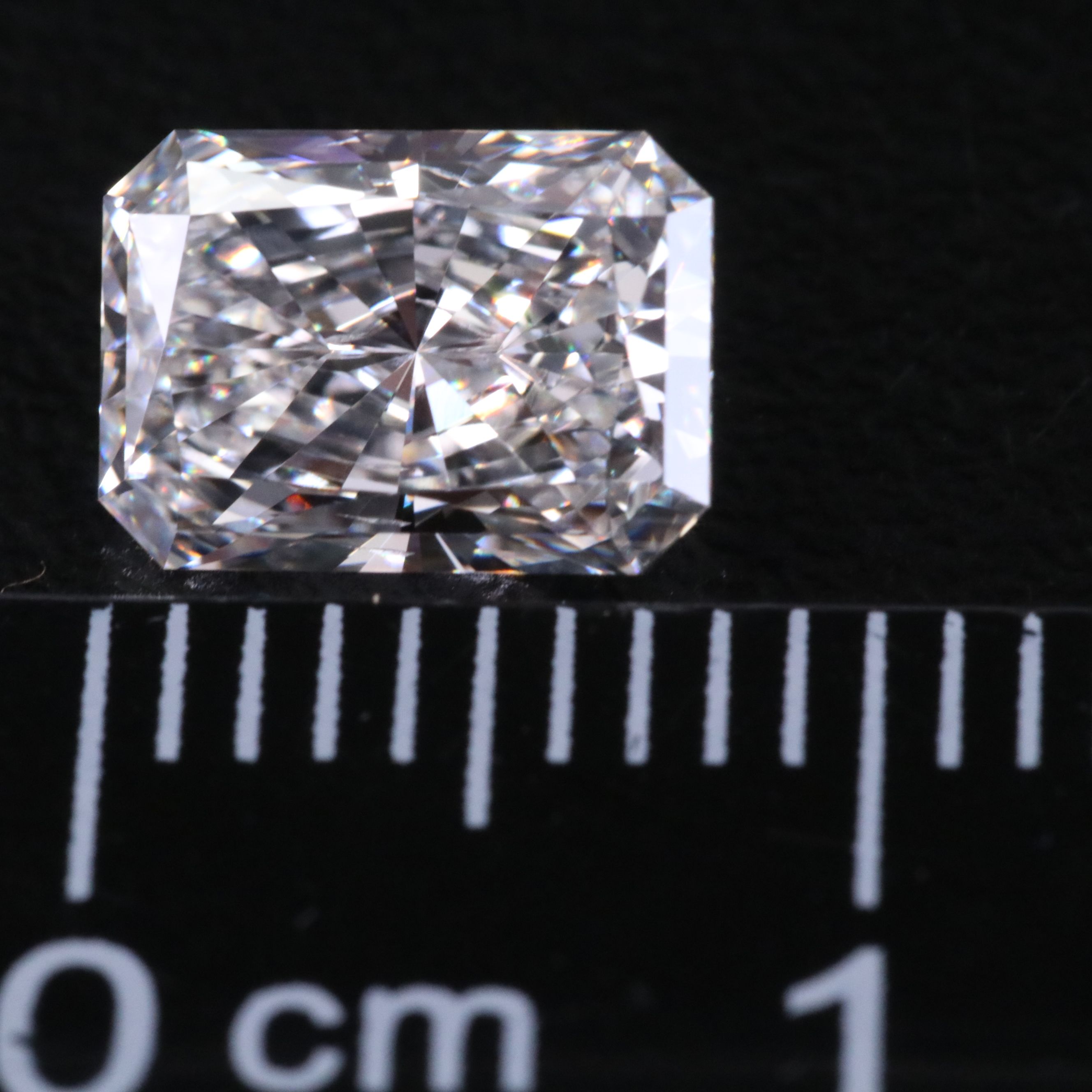 Loose 1.47 CT Lab Grown Diamond with IGI Report