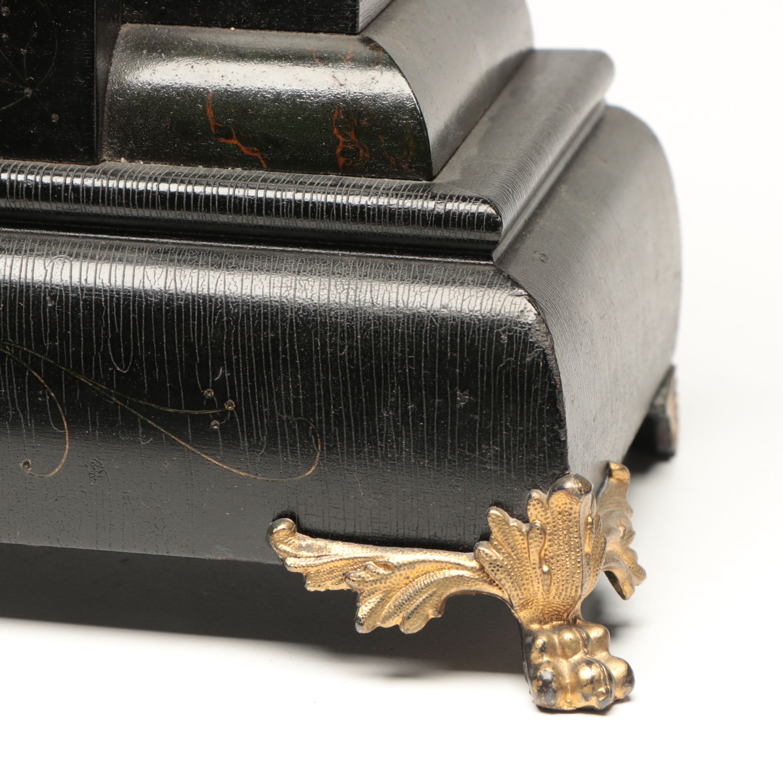 Baroque Style Wood and Gilt Finish Mantel Clock