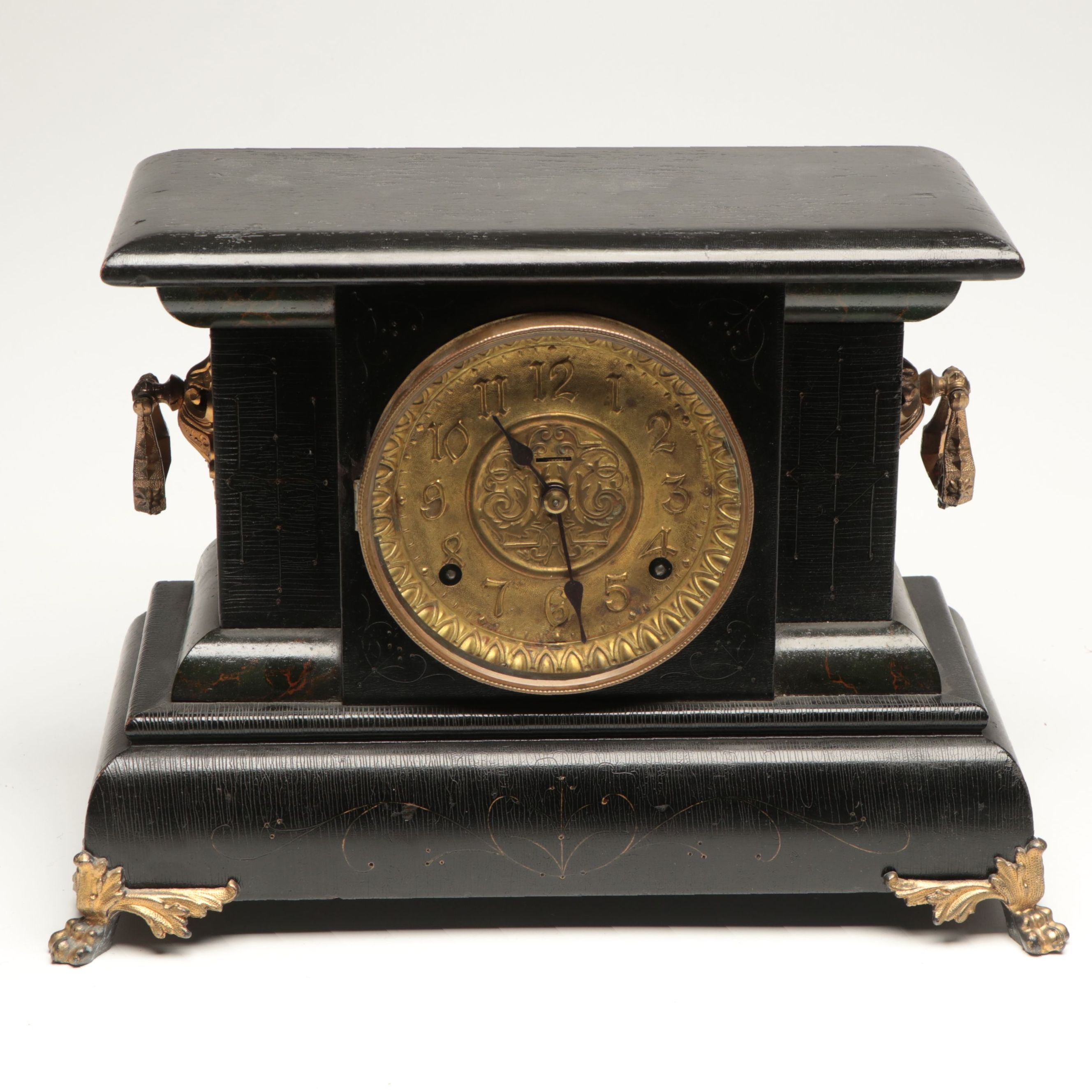 Baroque Style Wood and Gilt Finish Mantel Clock