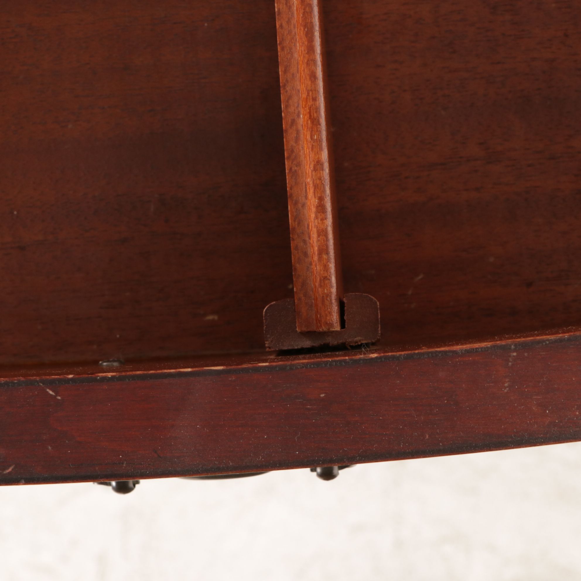Sheraton Style Mahogany Bow Front Chest of Drawers, Early 20th Century
