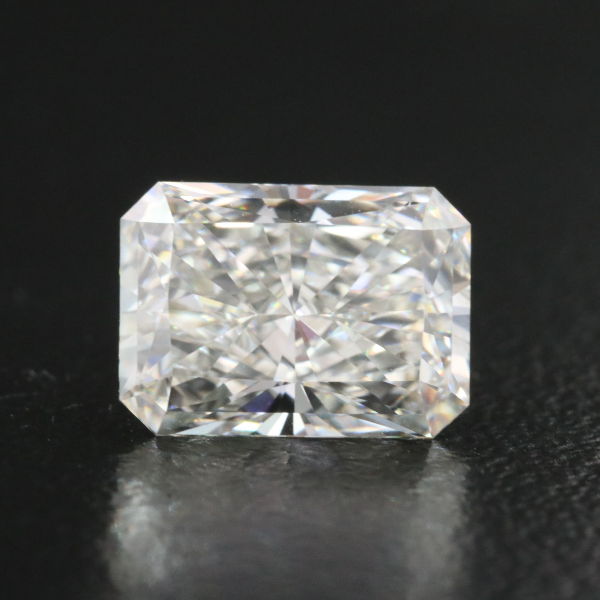 Loose 1.78 CT Lab Grown Diamond with IGI Report
