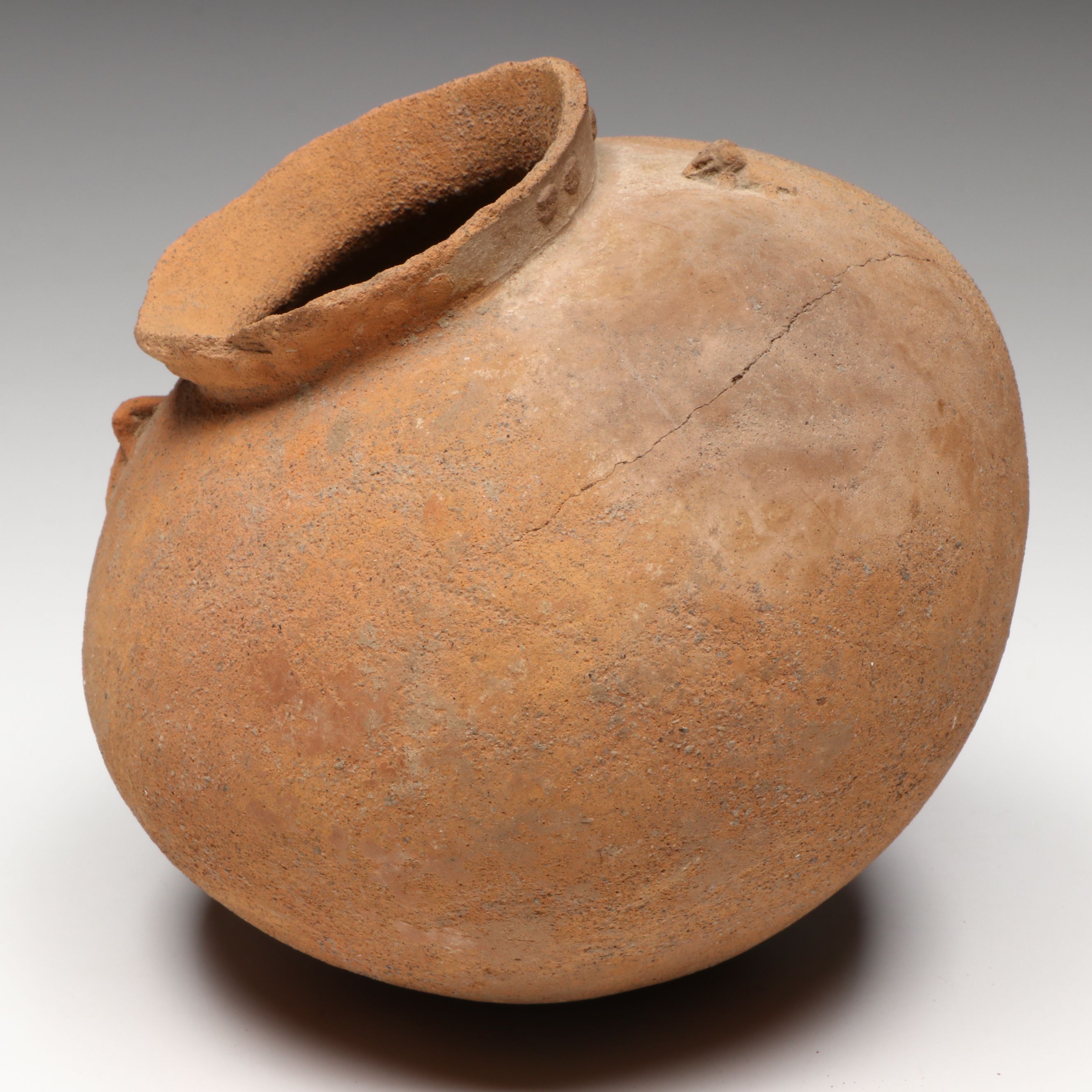 Gran Chiriquí Ceramic Globular Jar with Handle, 9th to 13th Century