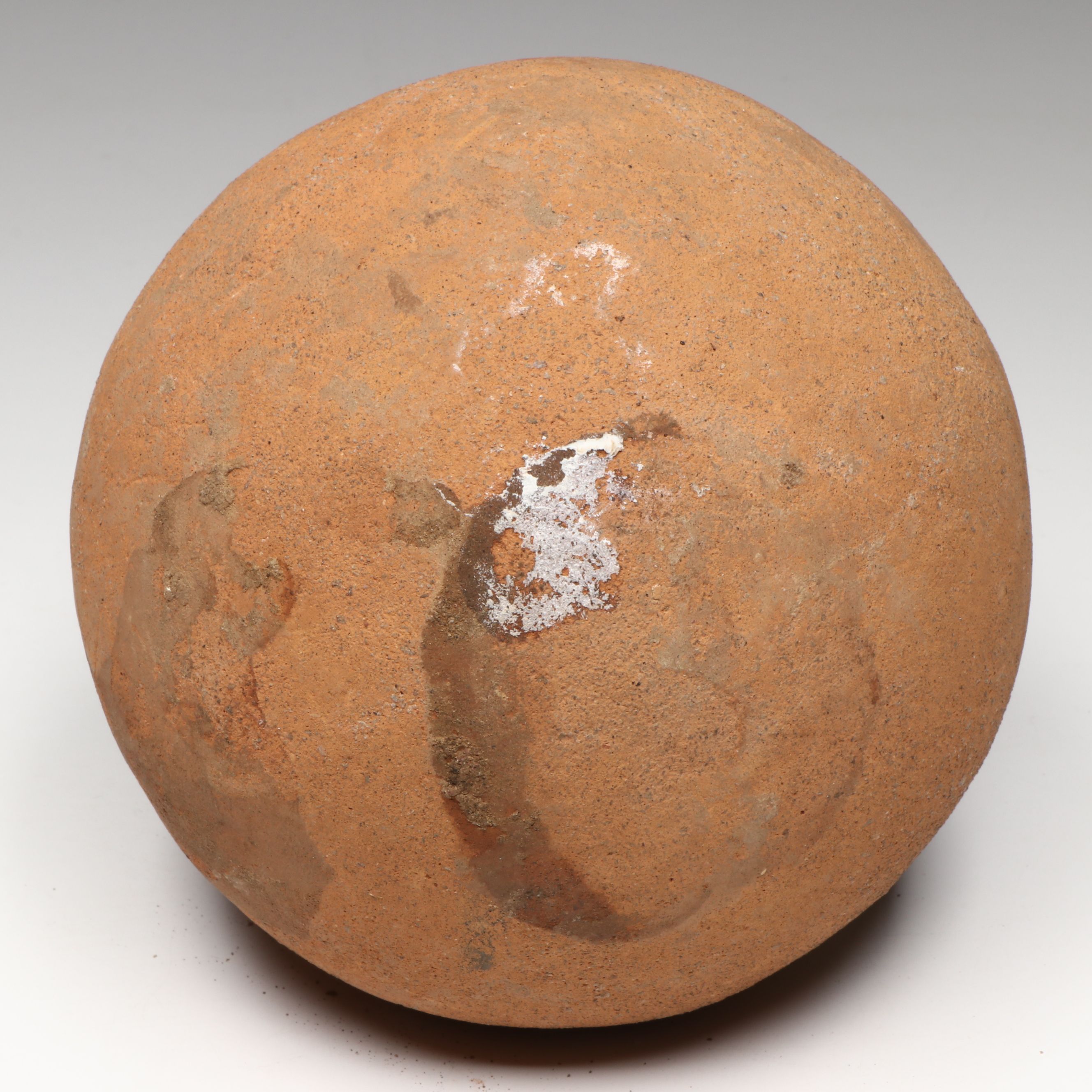 Gran Chiriquí Ceramic Globular Jar with Handle, 9th to 13th Century